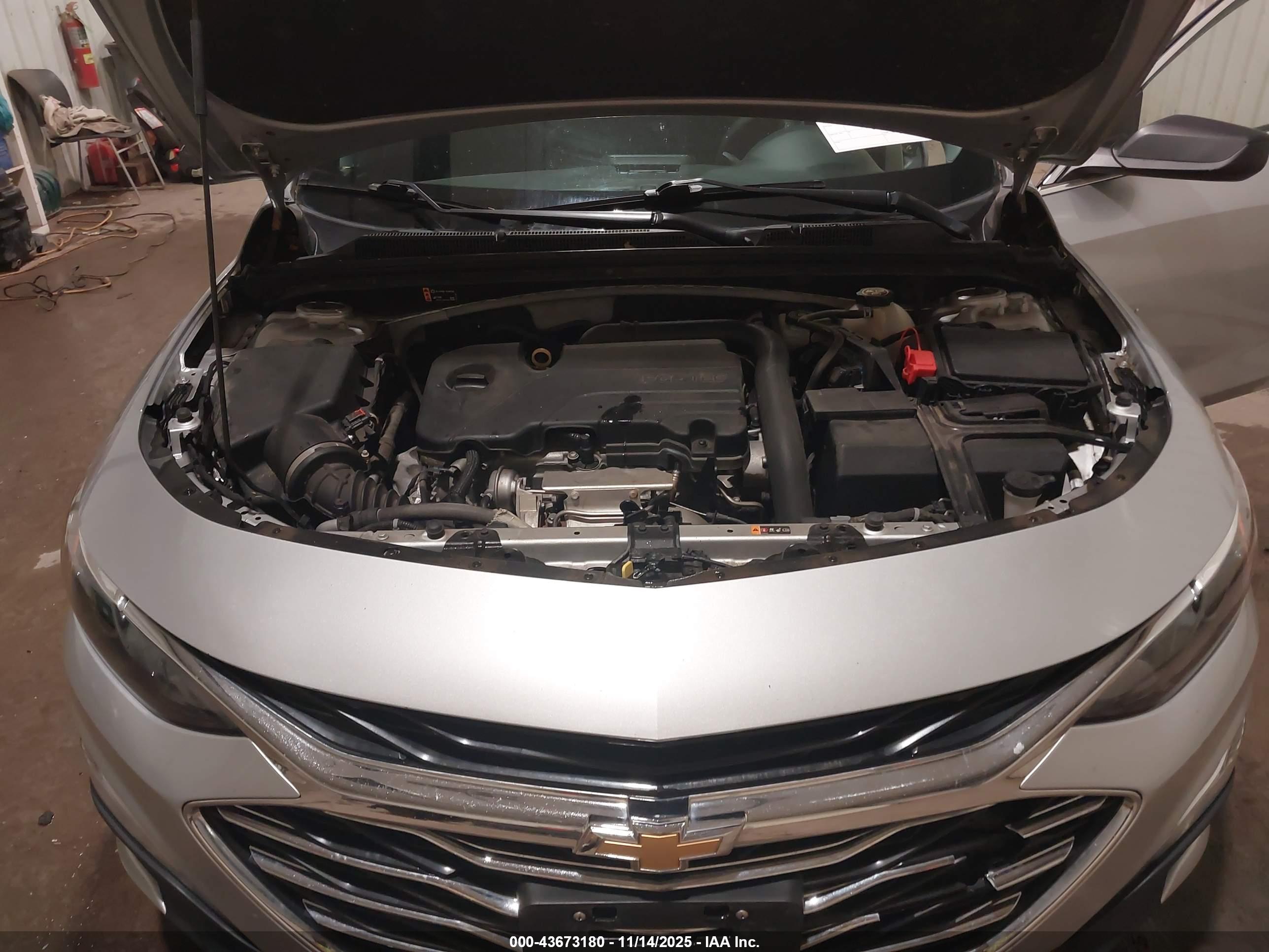 CHEVROLET MALIBU image 10