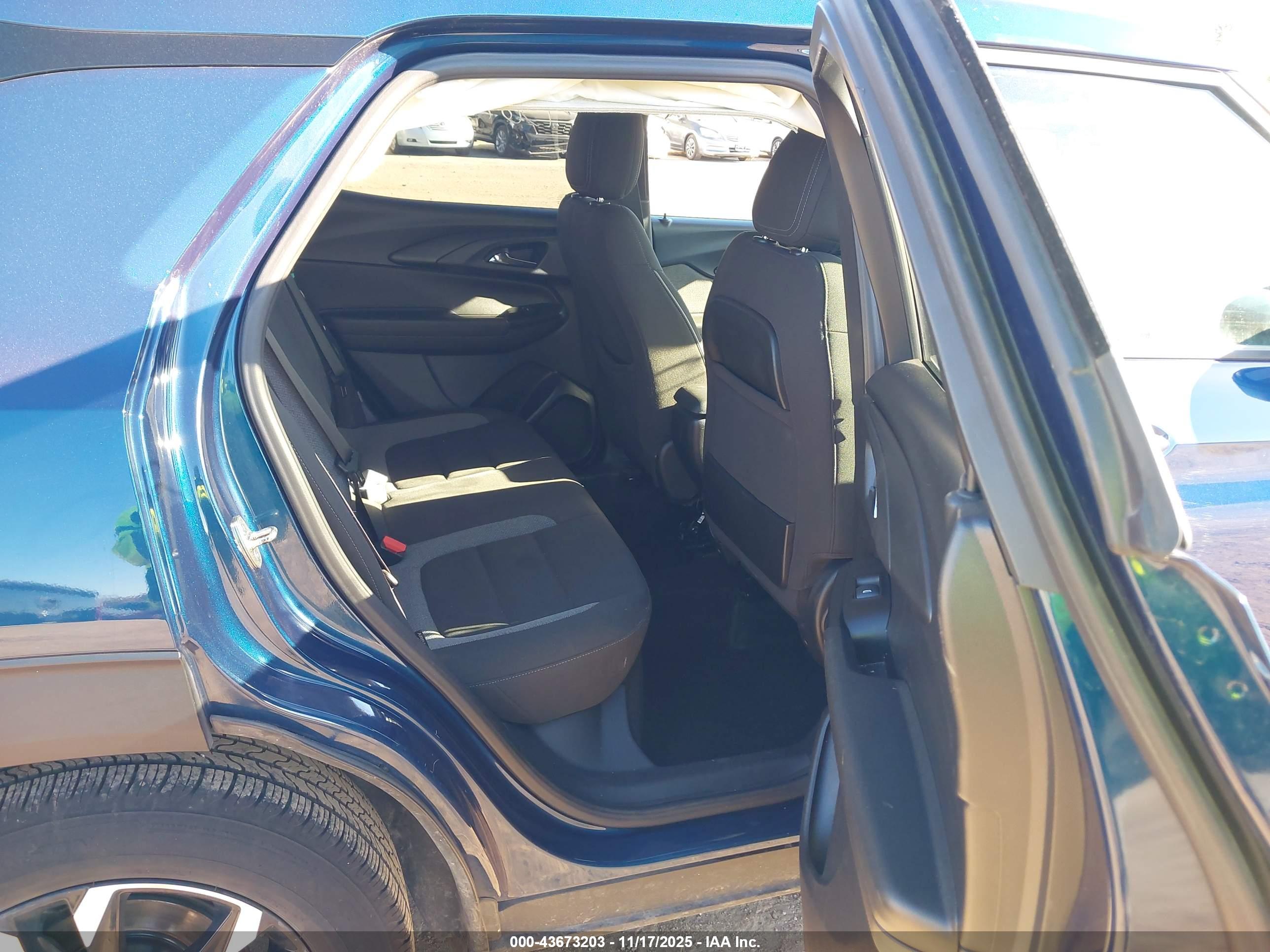 CHEVROLET TRAILBLAZER image 8
