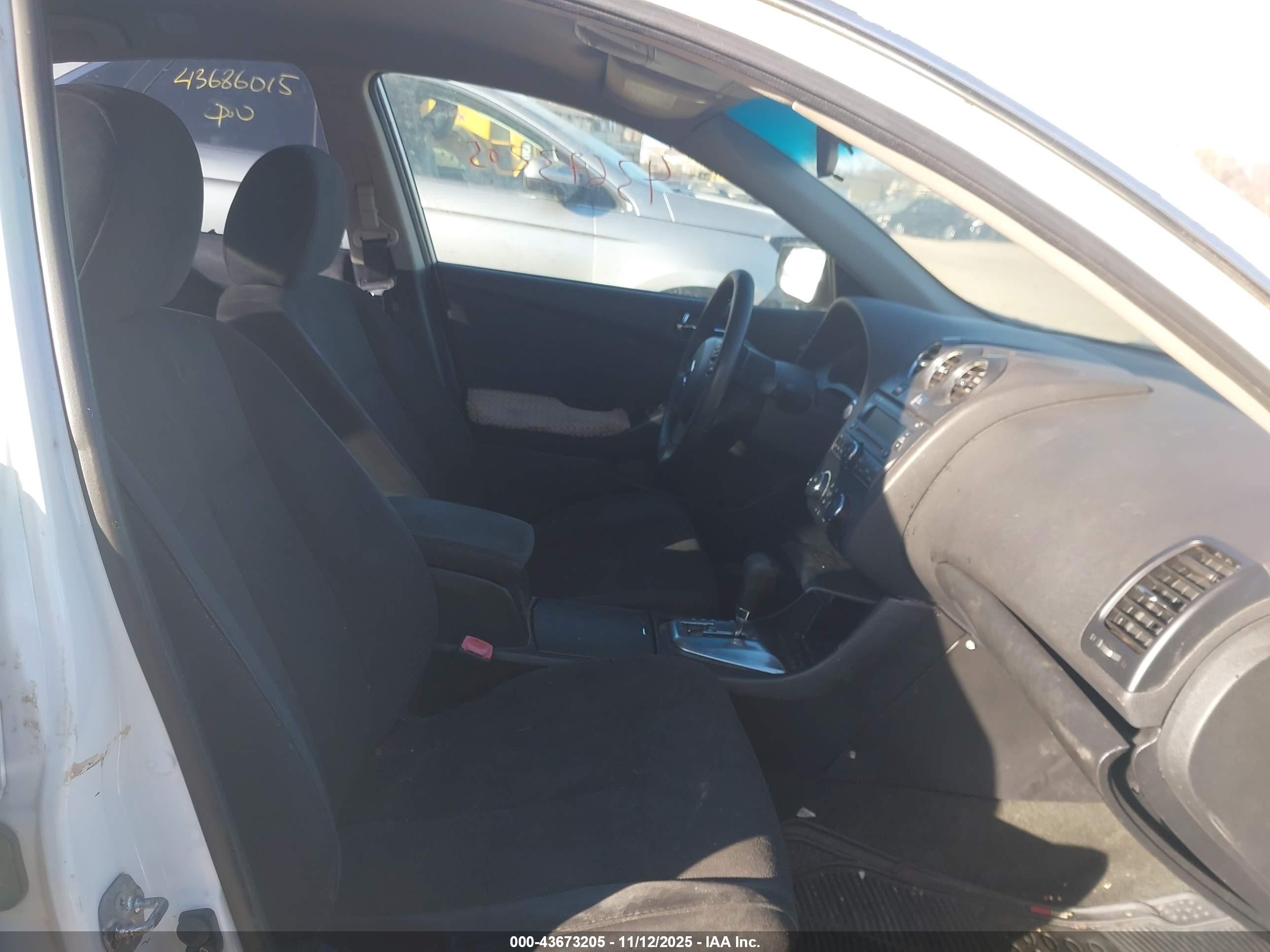 NISSAN ALTIMA image 5