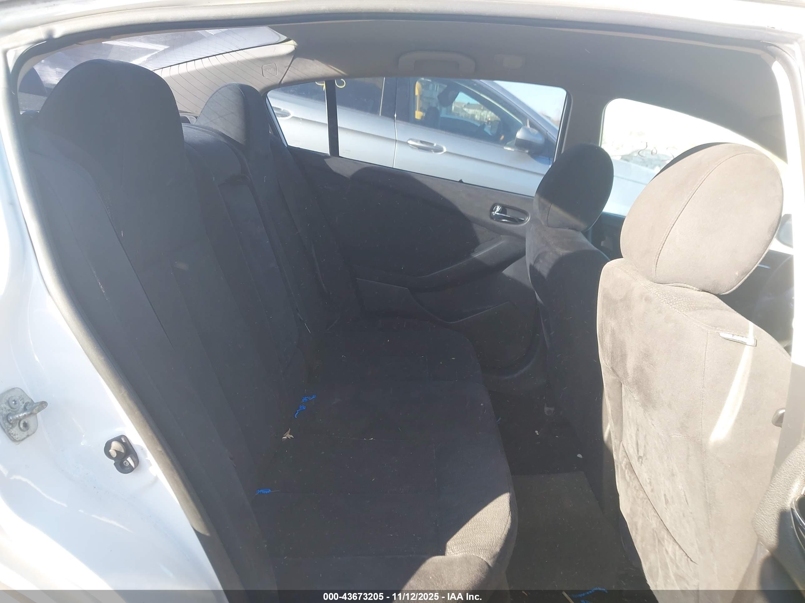 NISSAN ALTIMA image 8