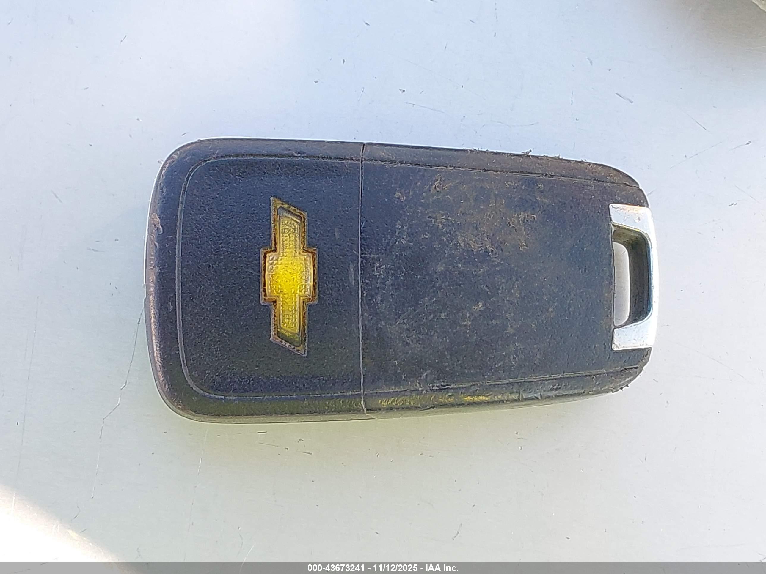 CHEVROLET EQUINOX image 11