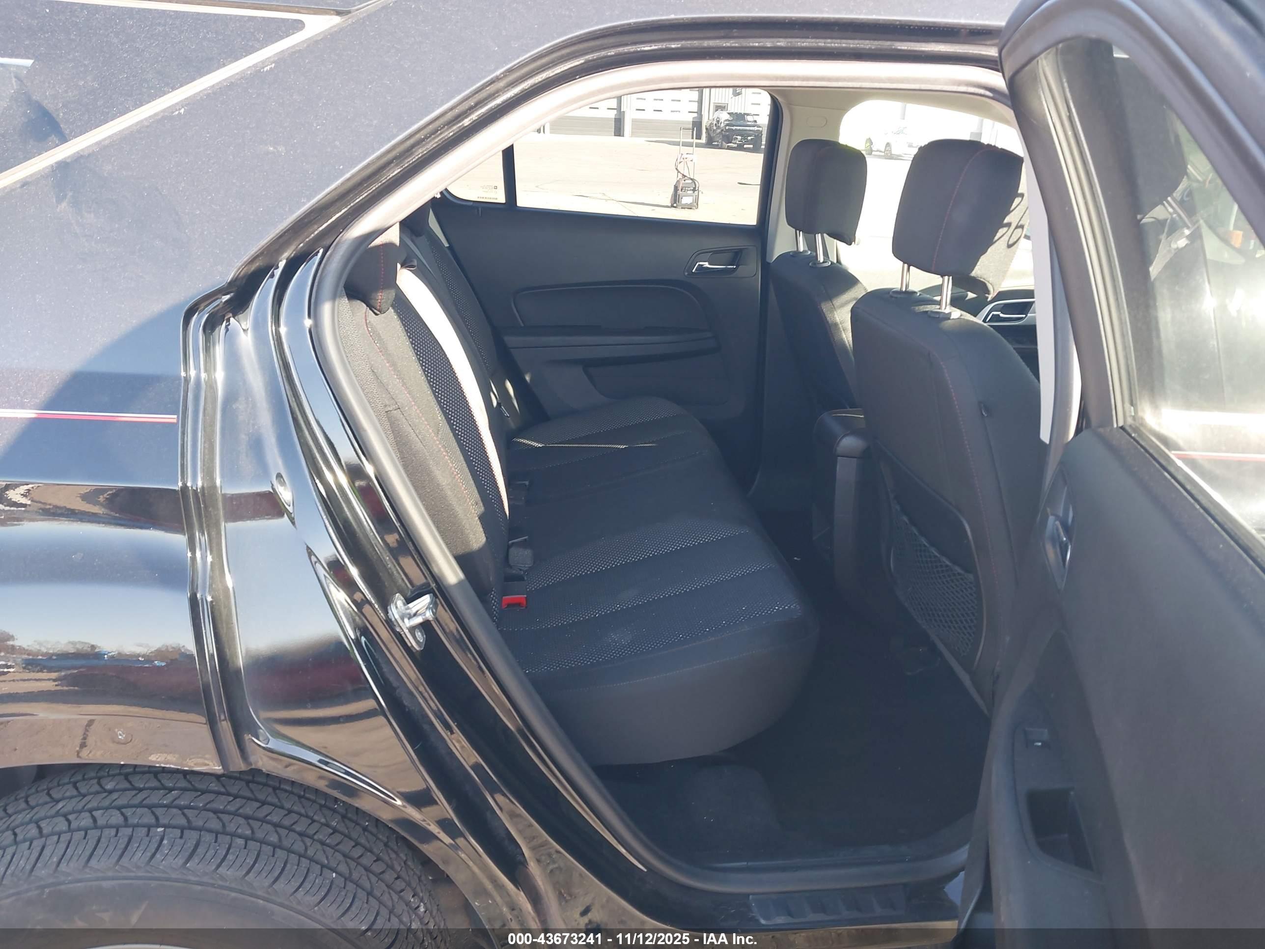 CHEVROLET EQUINOX image 8