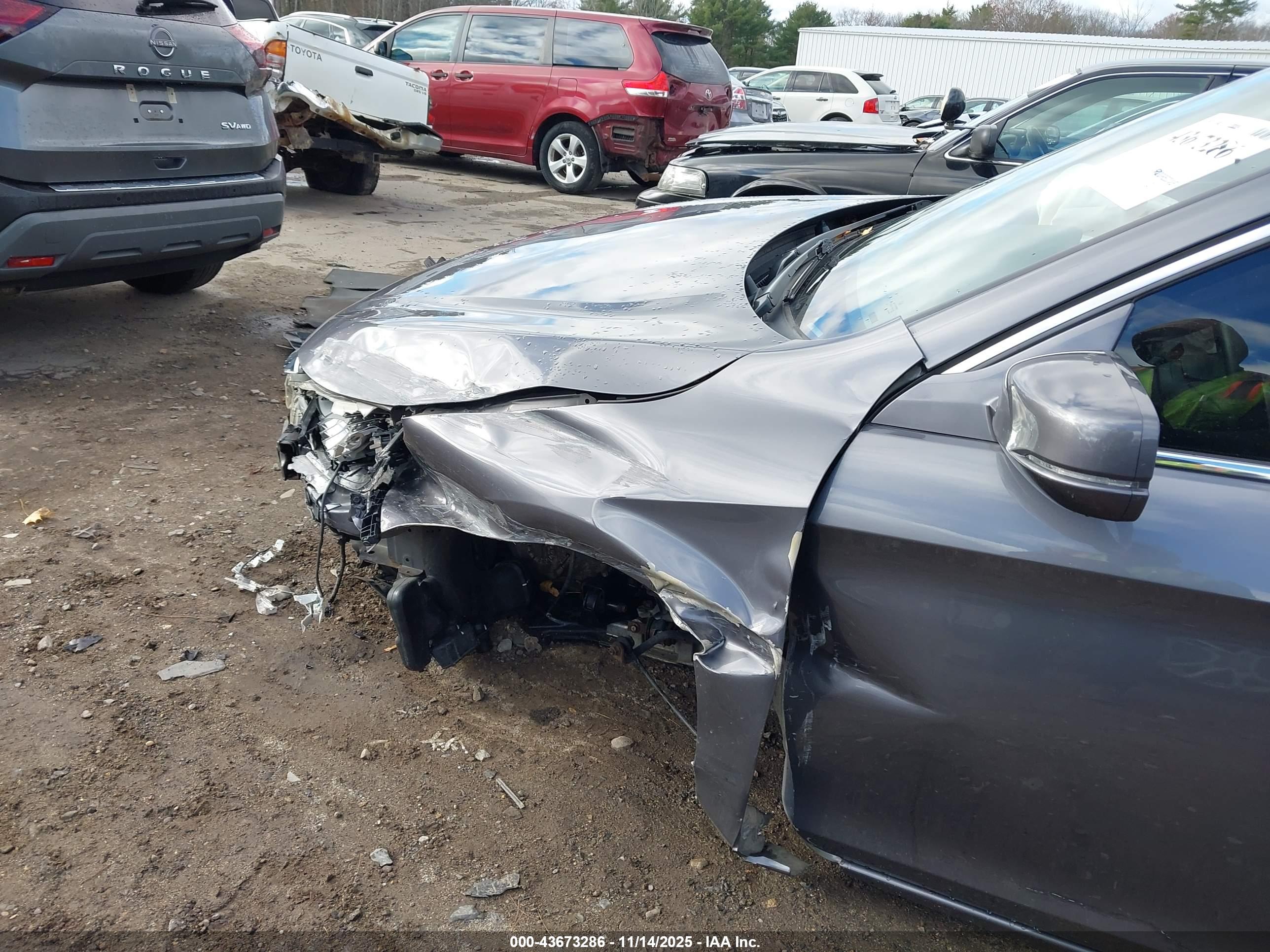 HONDA ACCORD image 6