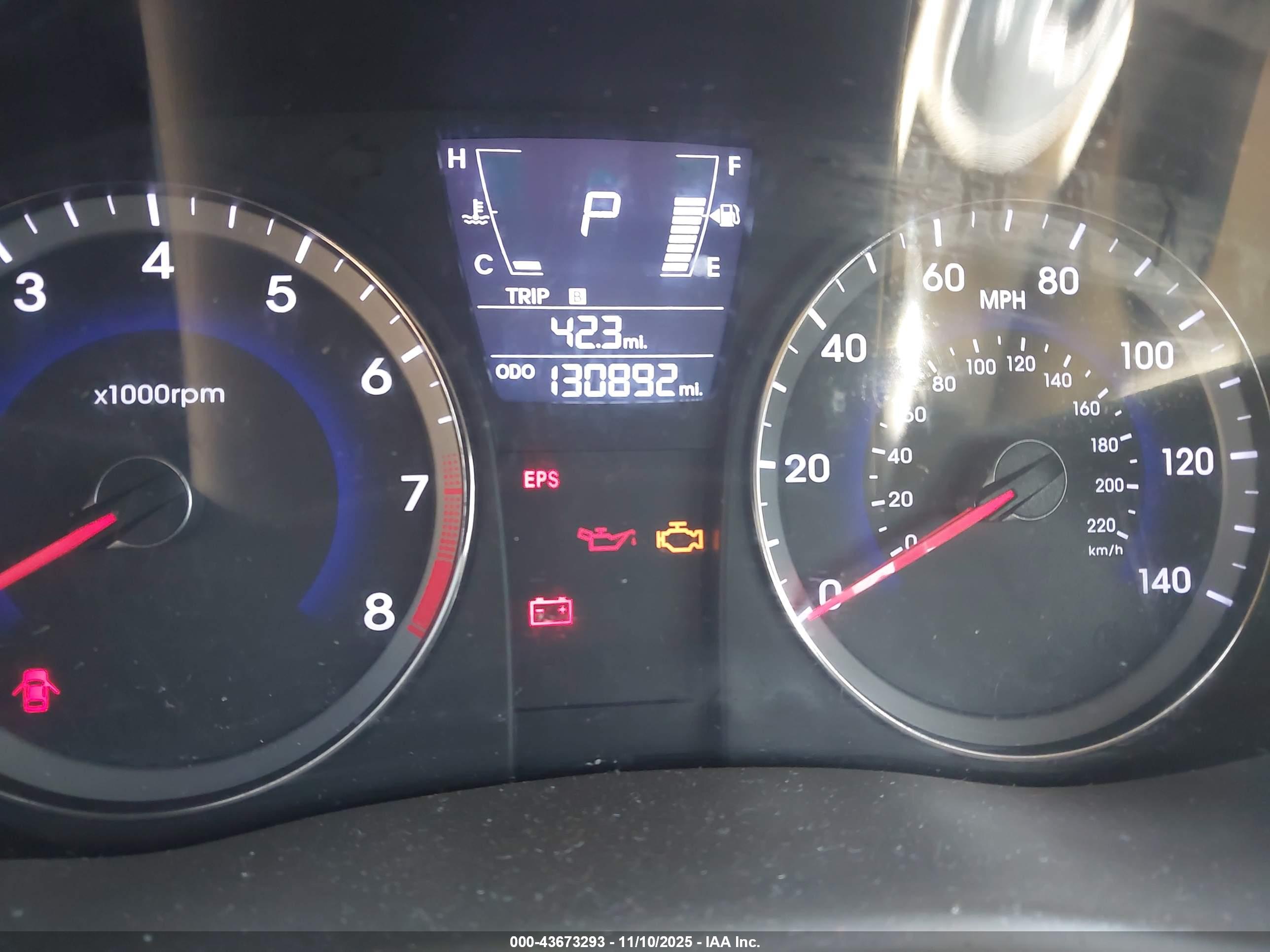HYUNDAI ACCENT image 7