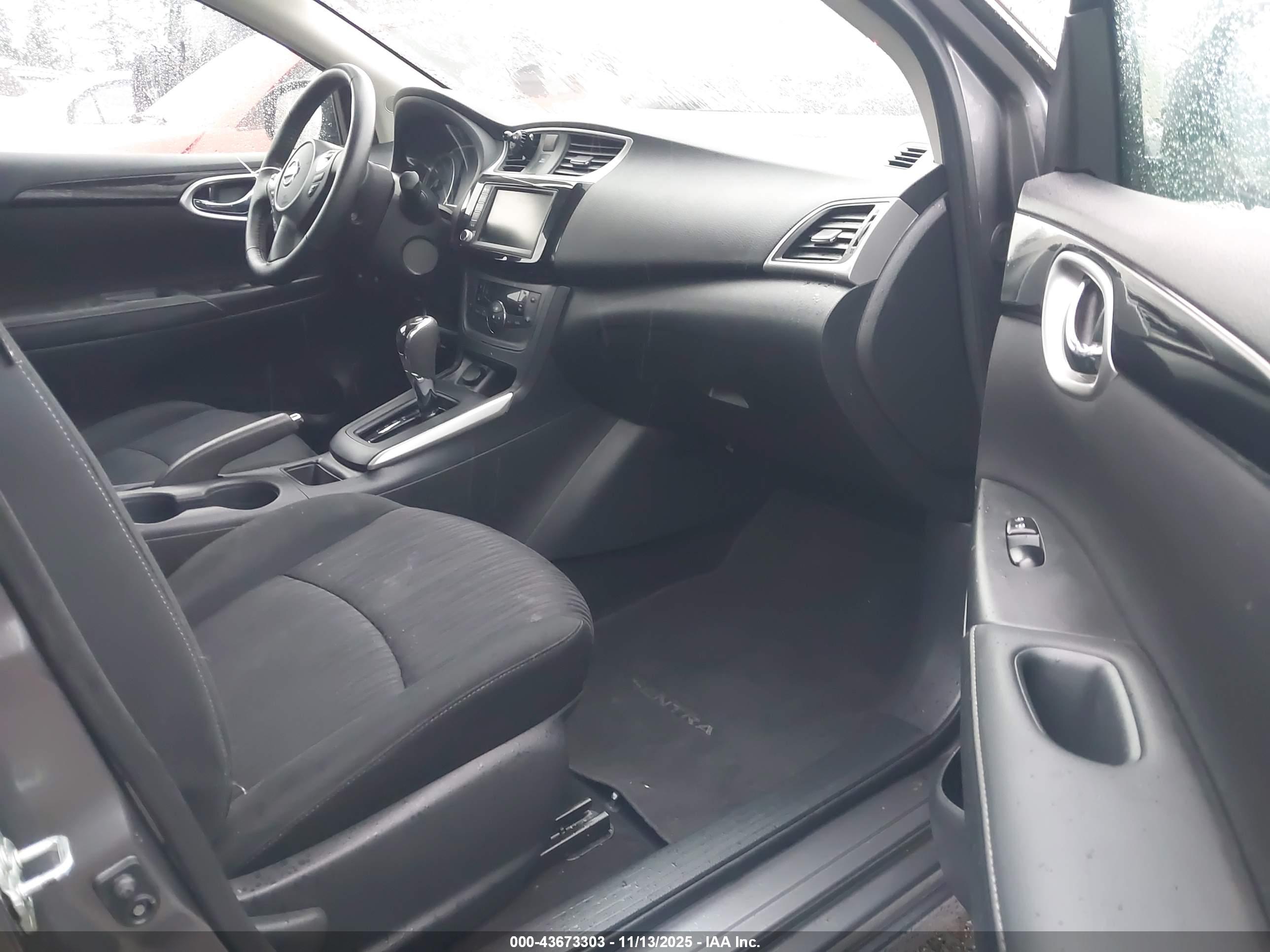 NISSAN SENTRA image 5