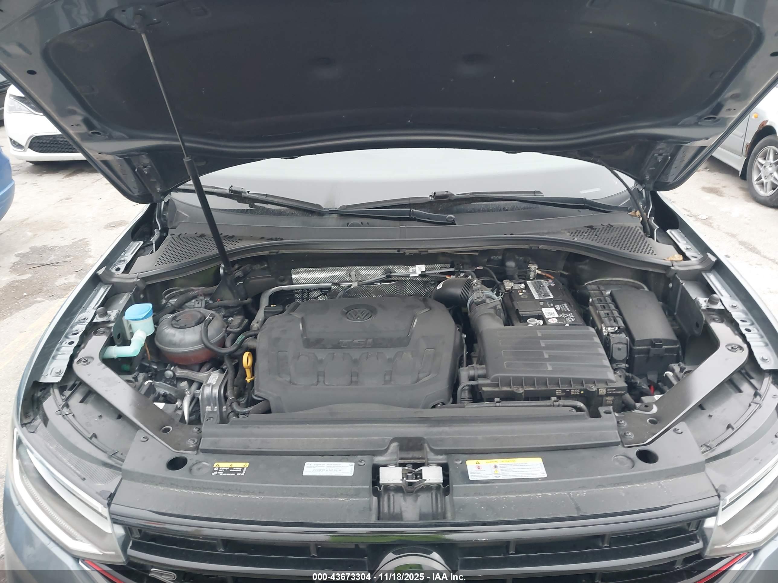 VOLKSWAGEN TIGUAN image 10