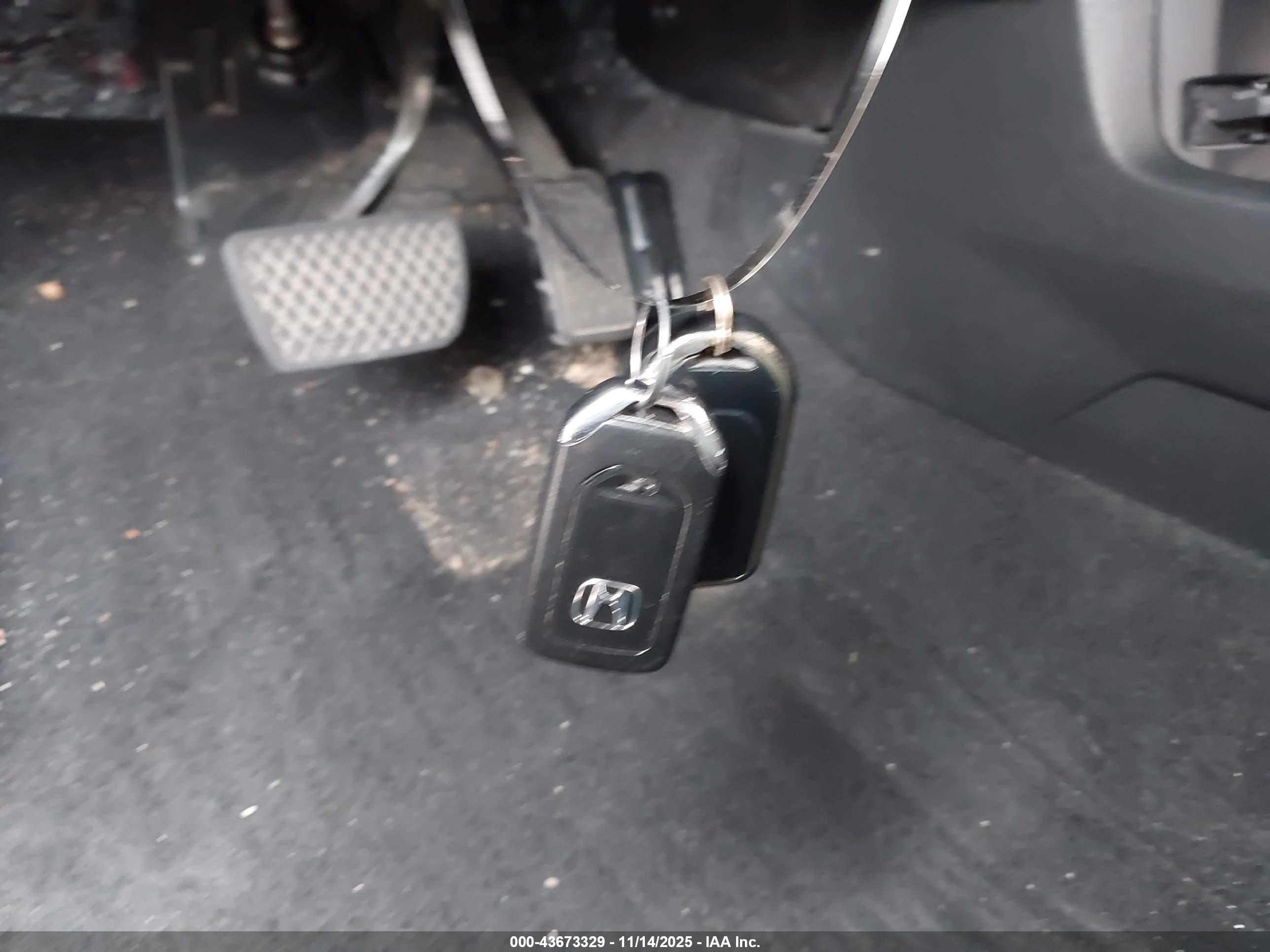 HONDA CIVIC image 11