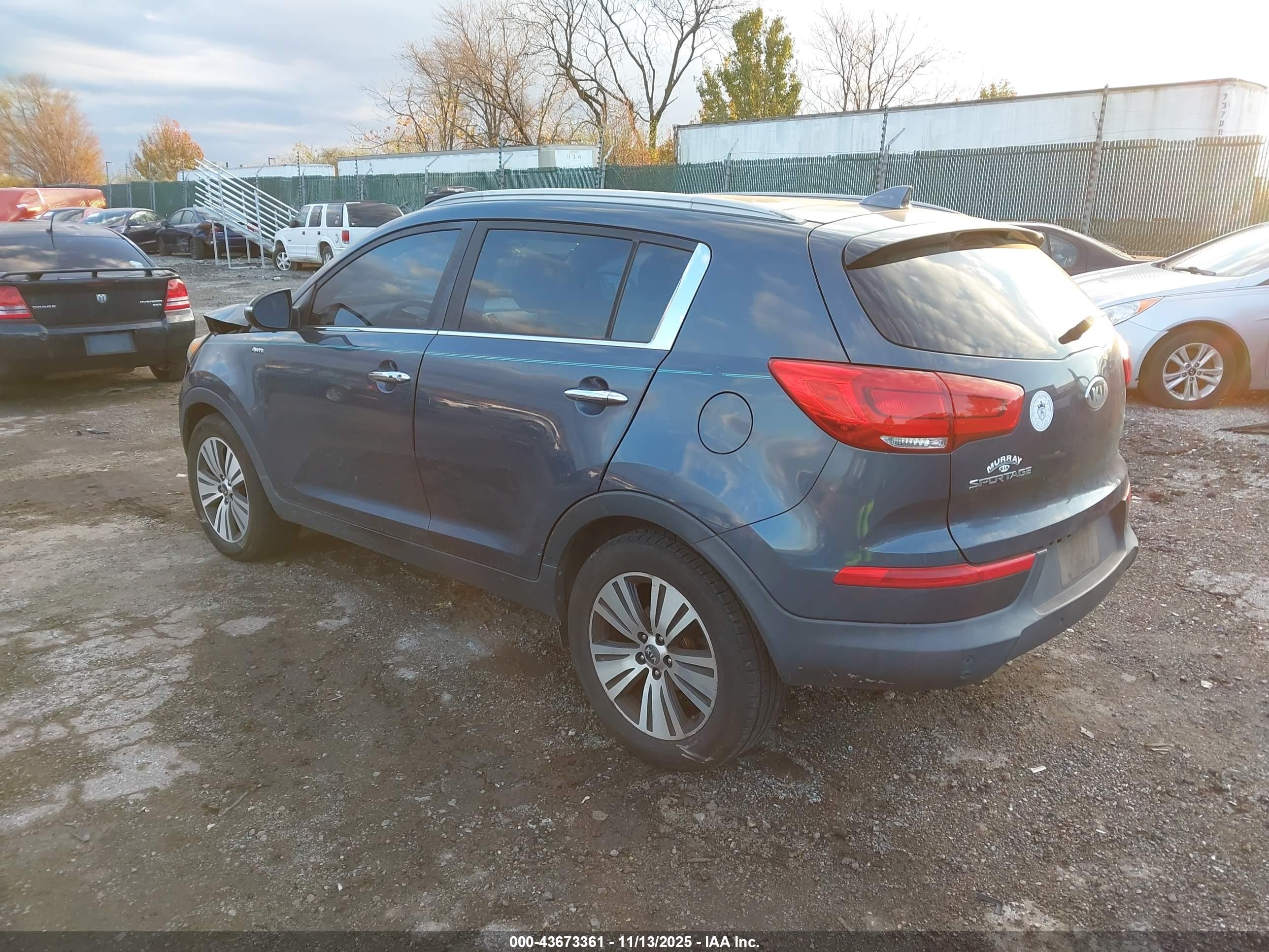 KIA SPORTAGE image 3
