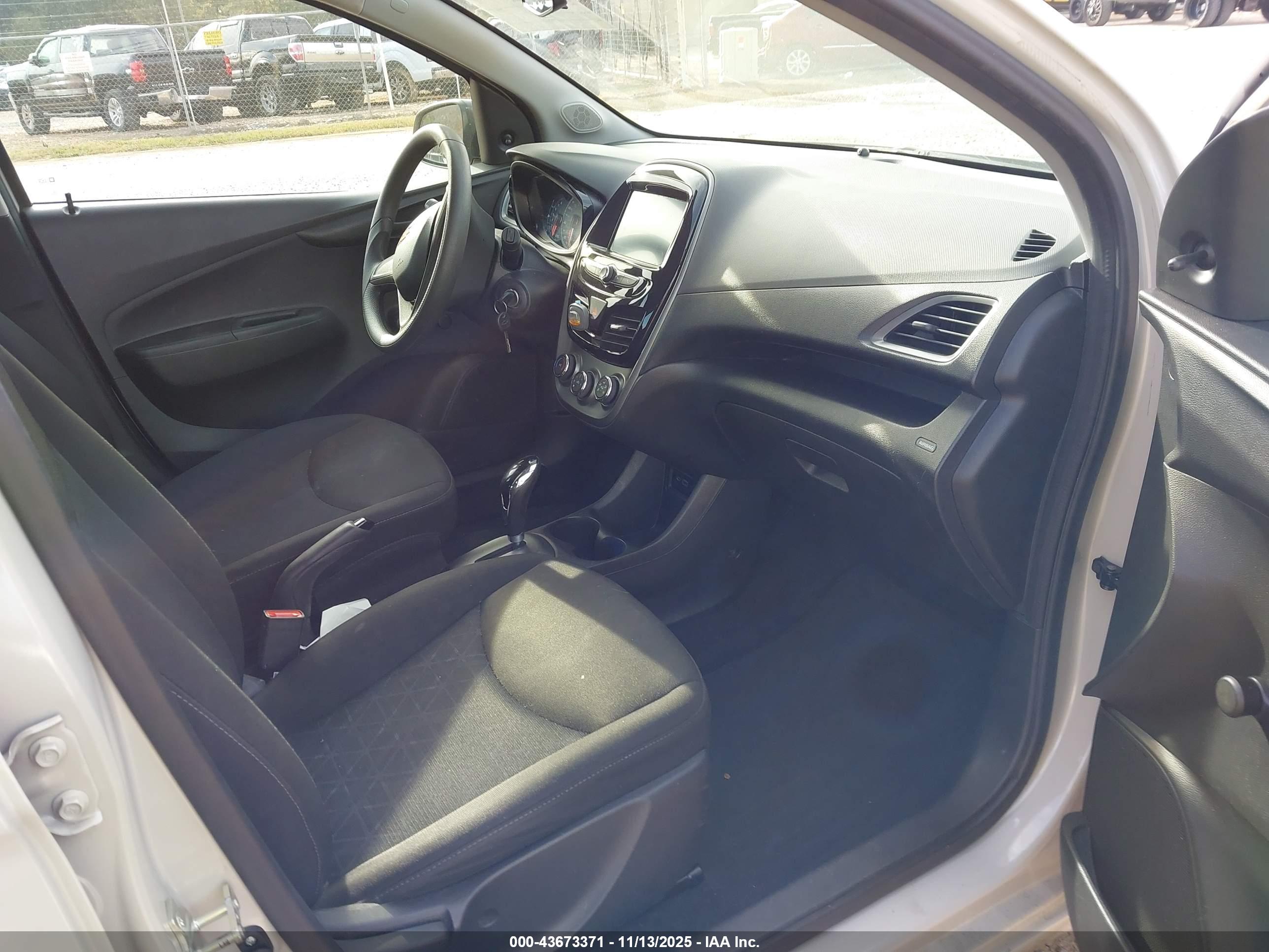 CHEVROLET SPARK image 5