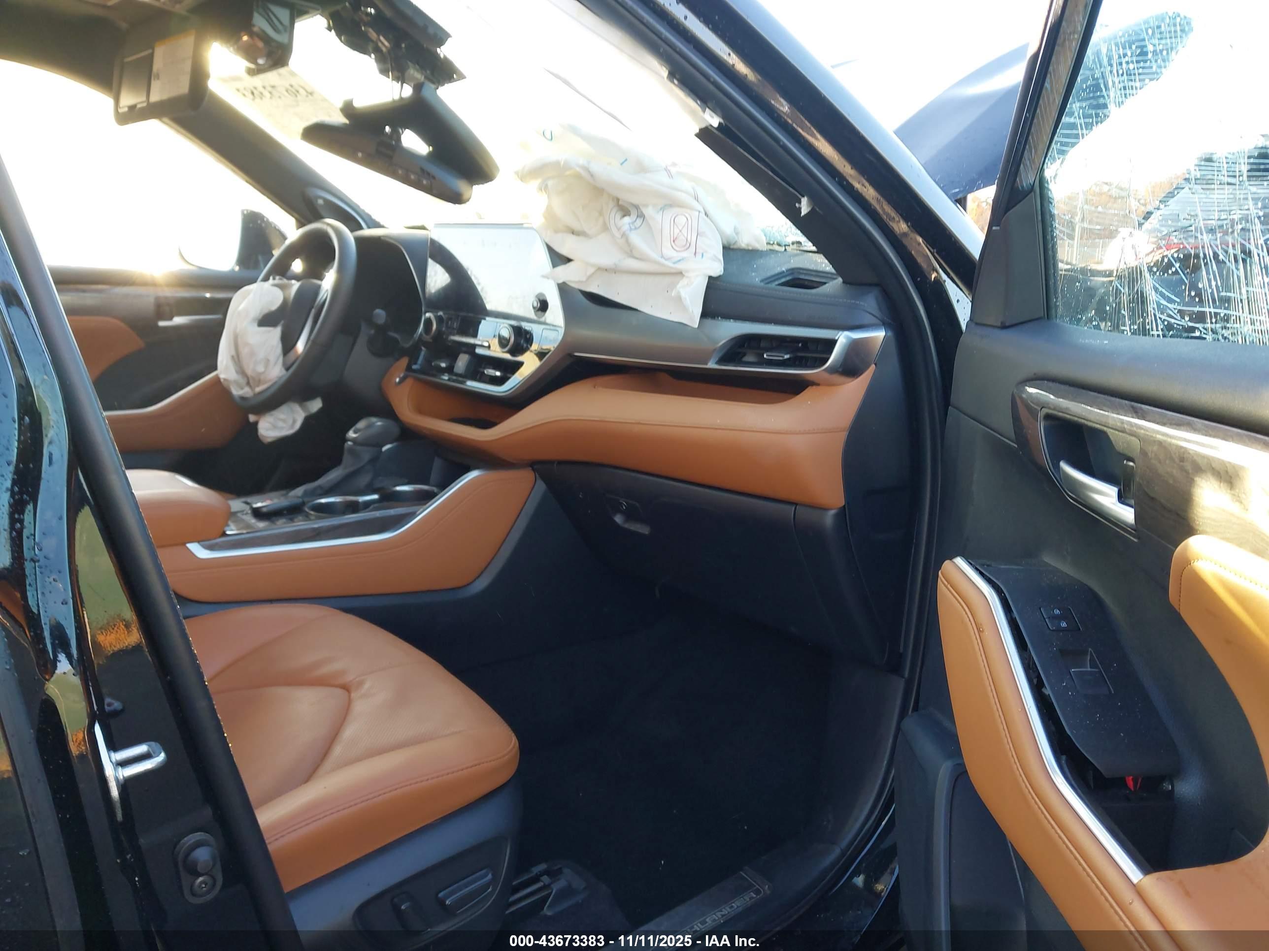 TOYOTA HIGHLANDER image 5
