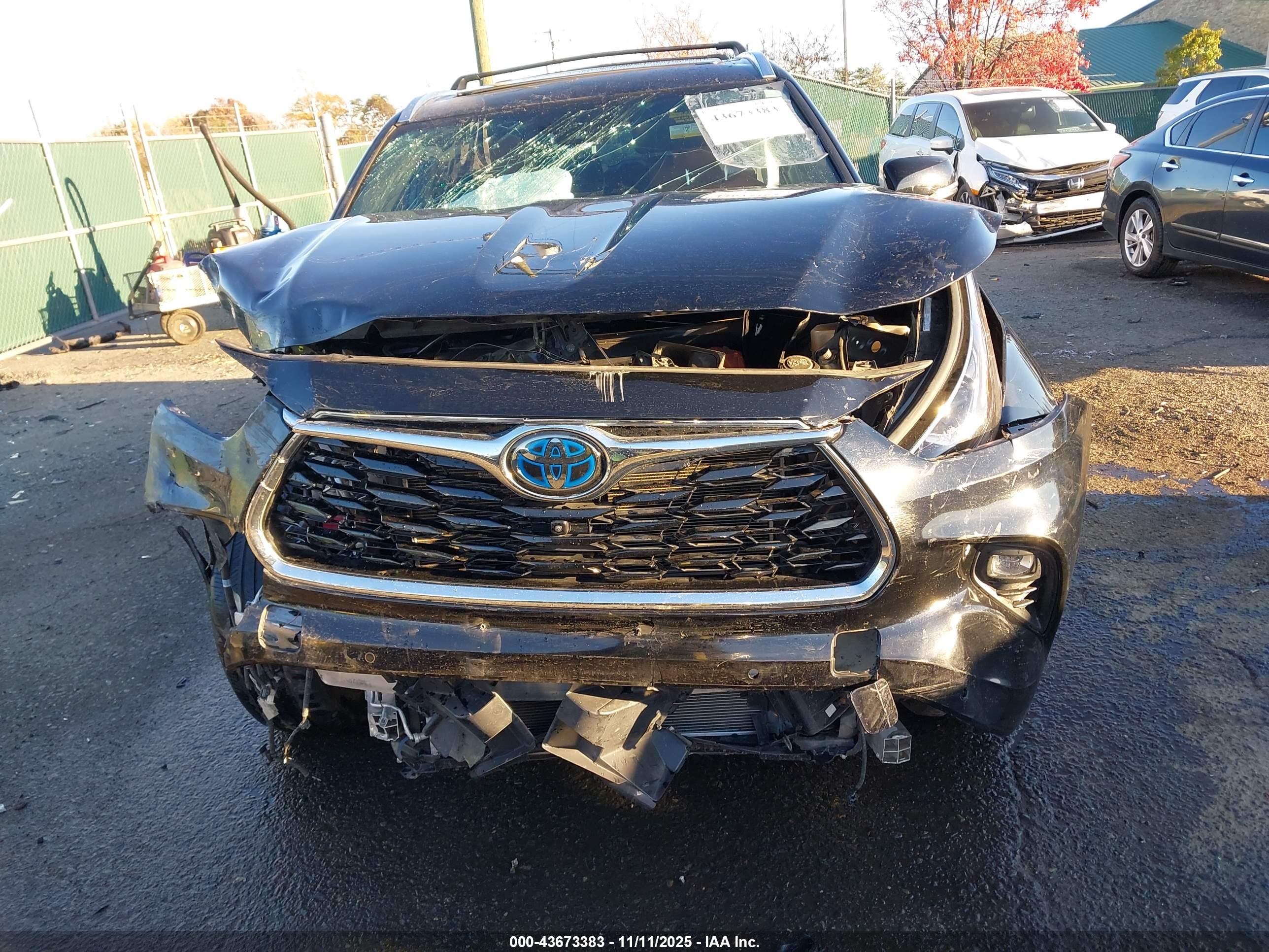 TOYOTA HIGHLANDER image 6