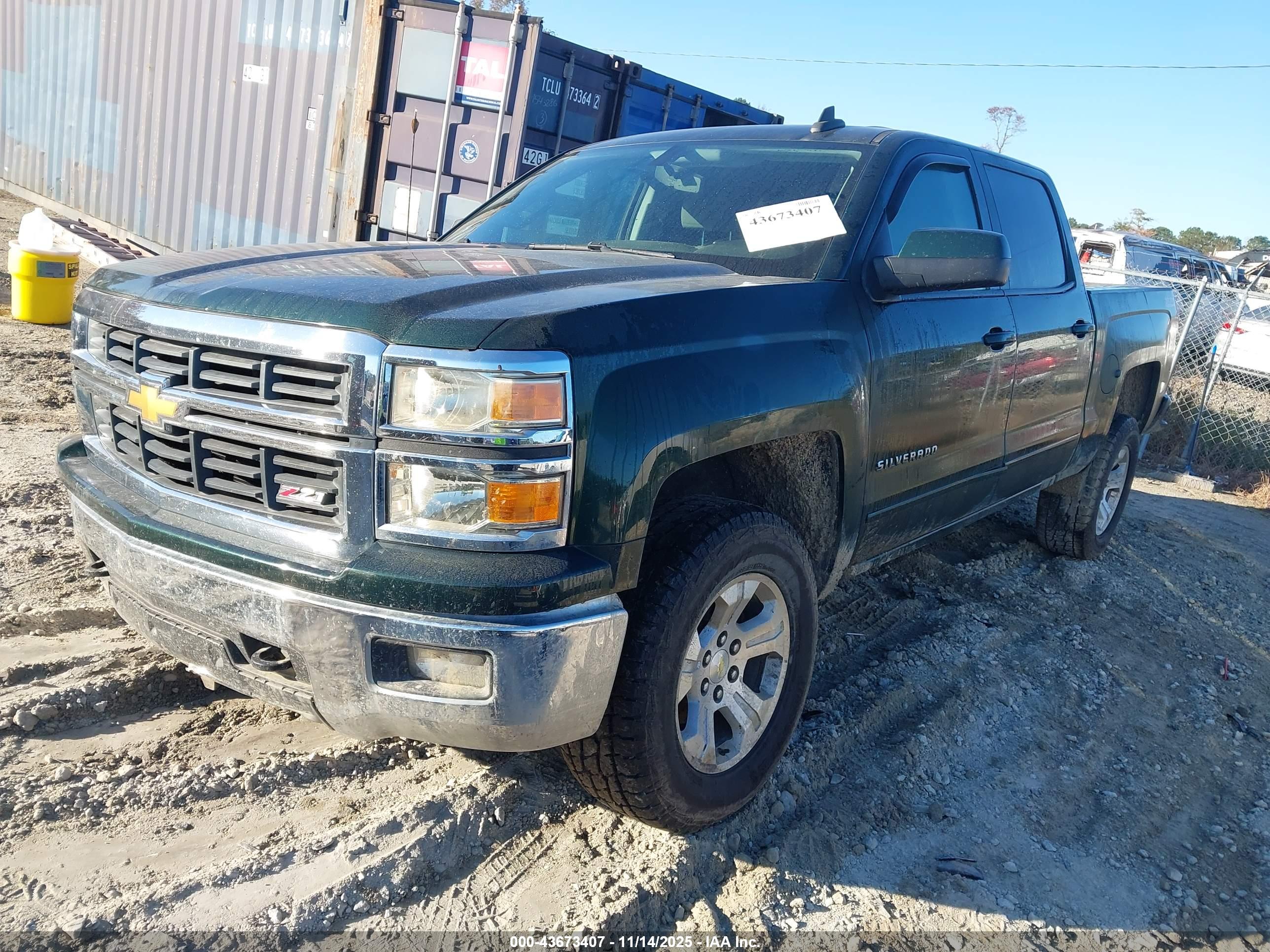 CHEVROLET SILVERADO image 2