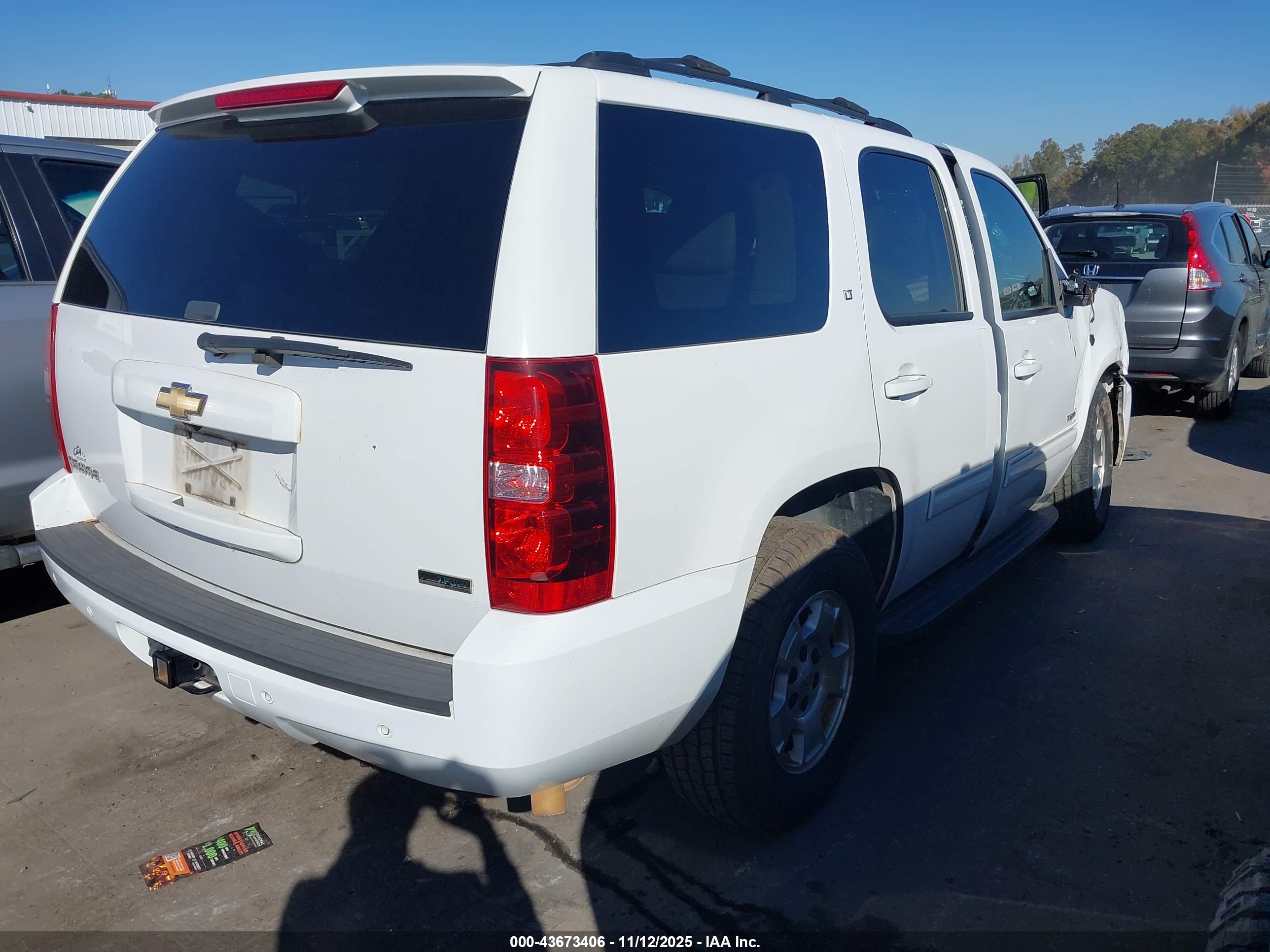 CHEVROLET TAHOE image 4