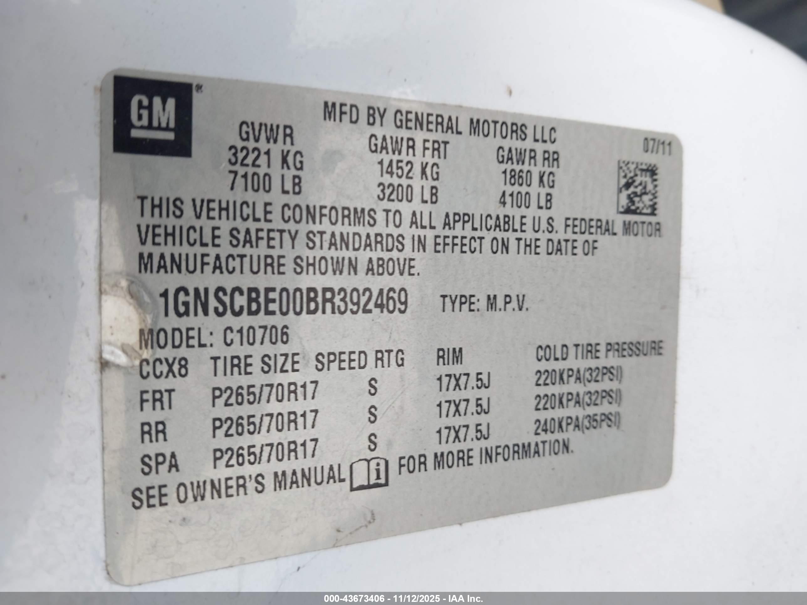 CHEVROLET TAHOE image 9