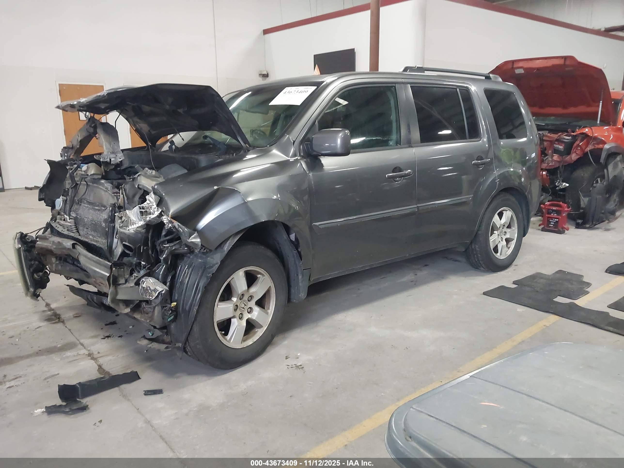 HONDA PILOT image 2