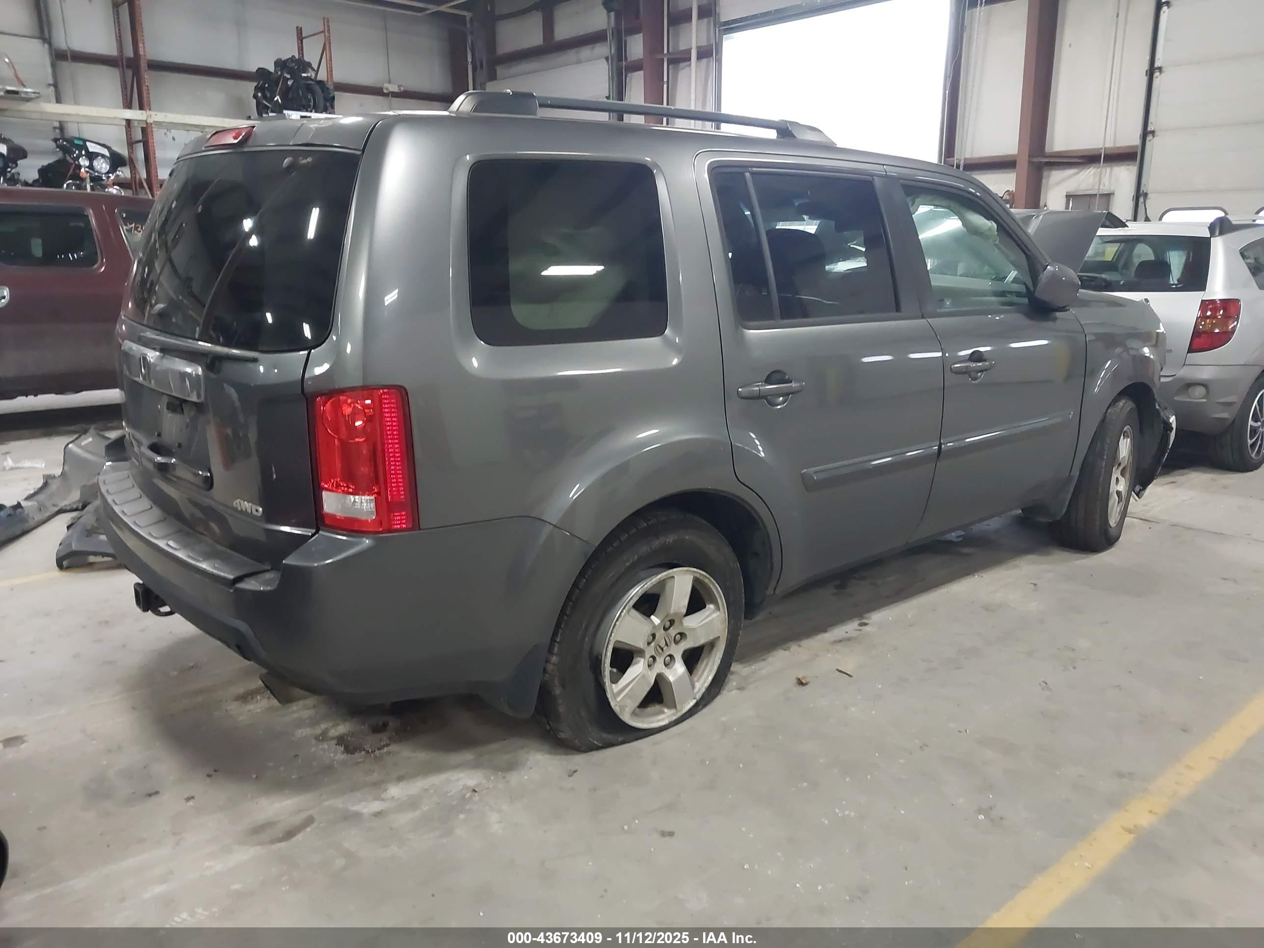 HONDA PILOT image 4