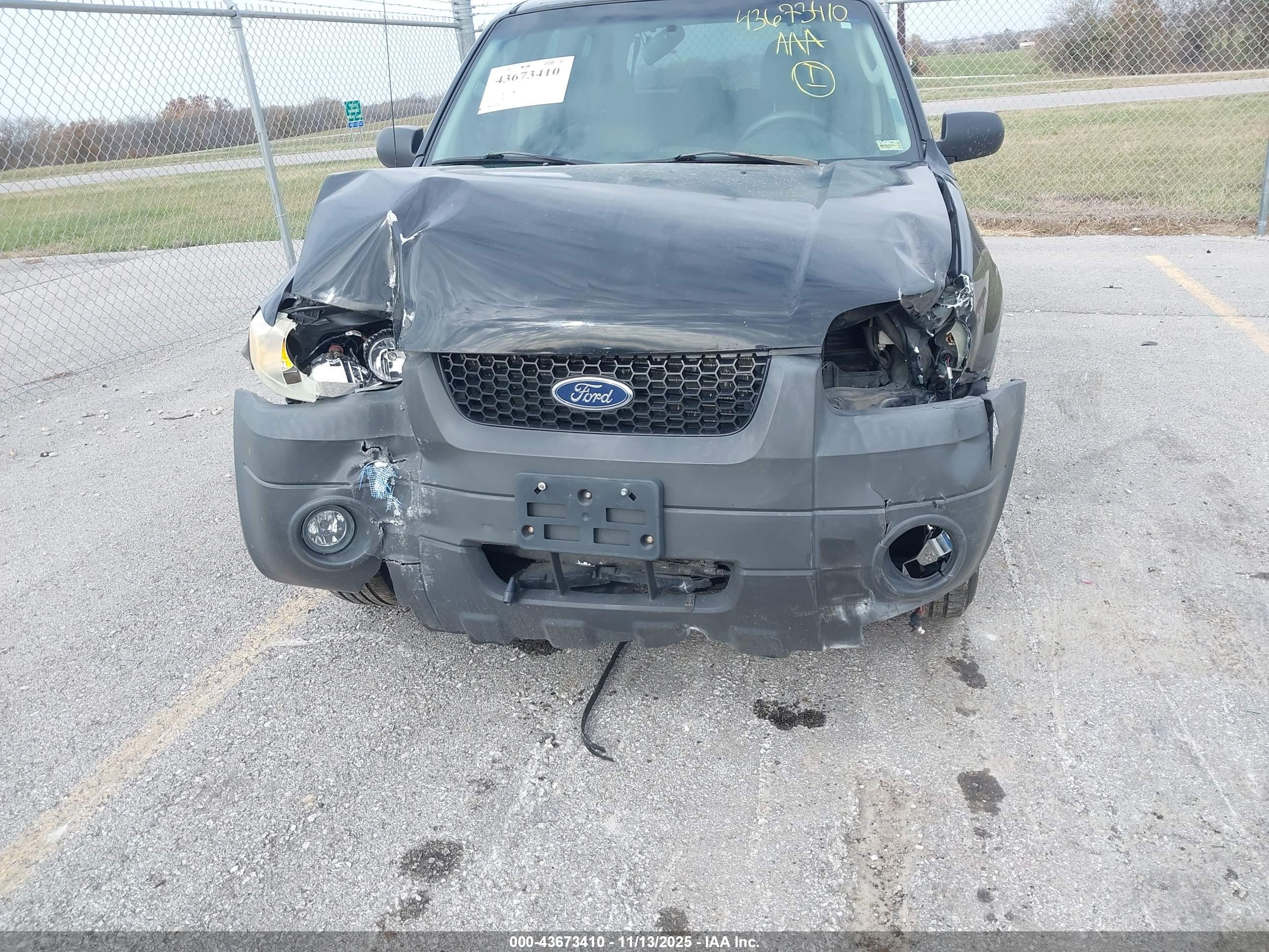 FORD ESCAPE image 6