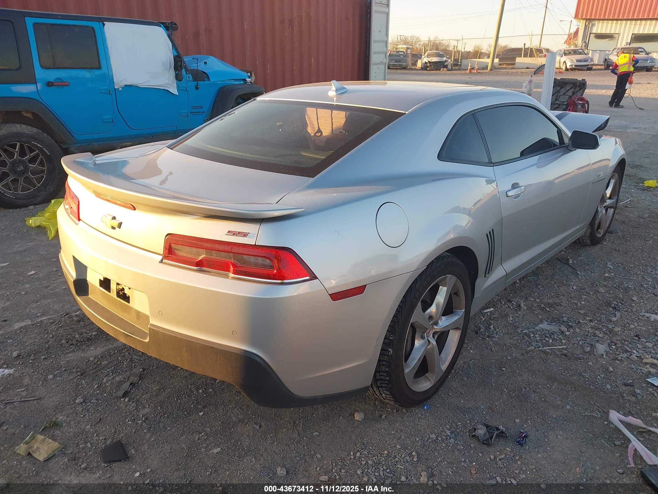 CHEVROLET CAMARO image 4