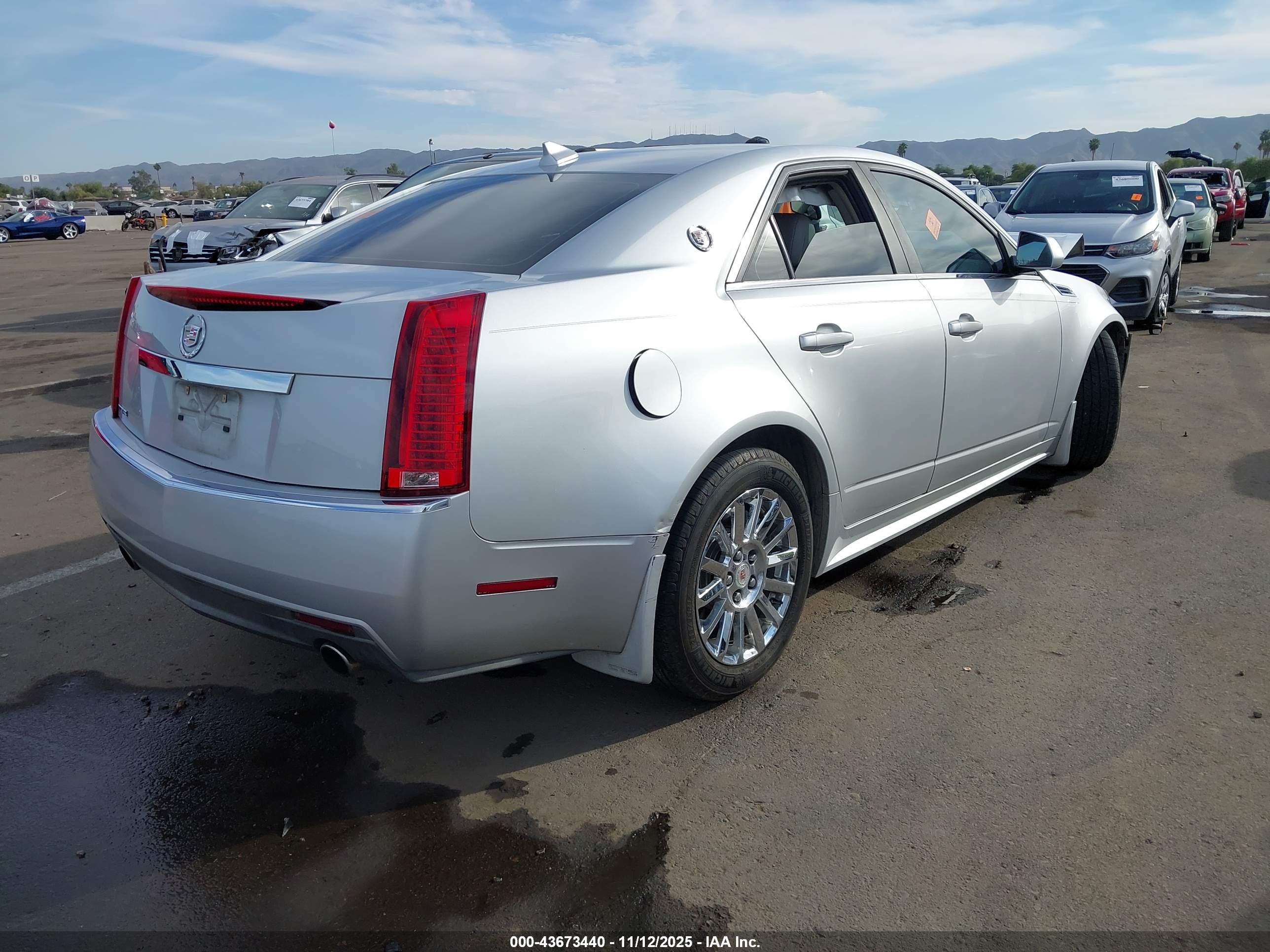 CADILLAC CTS image 4