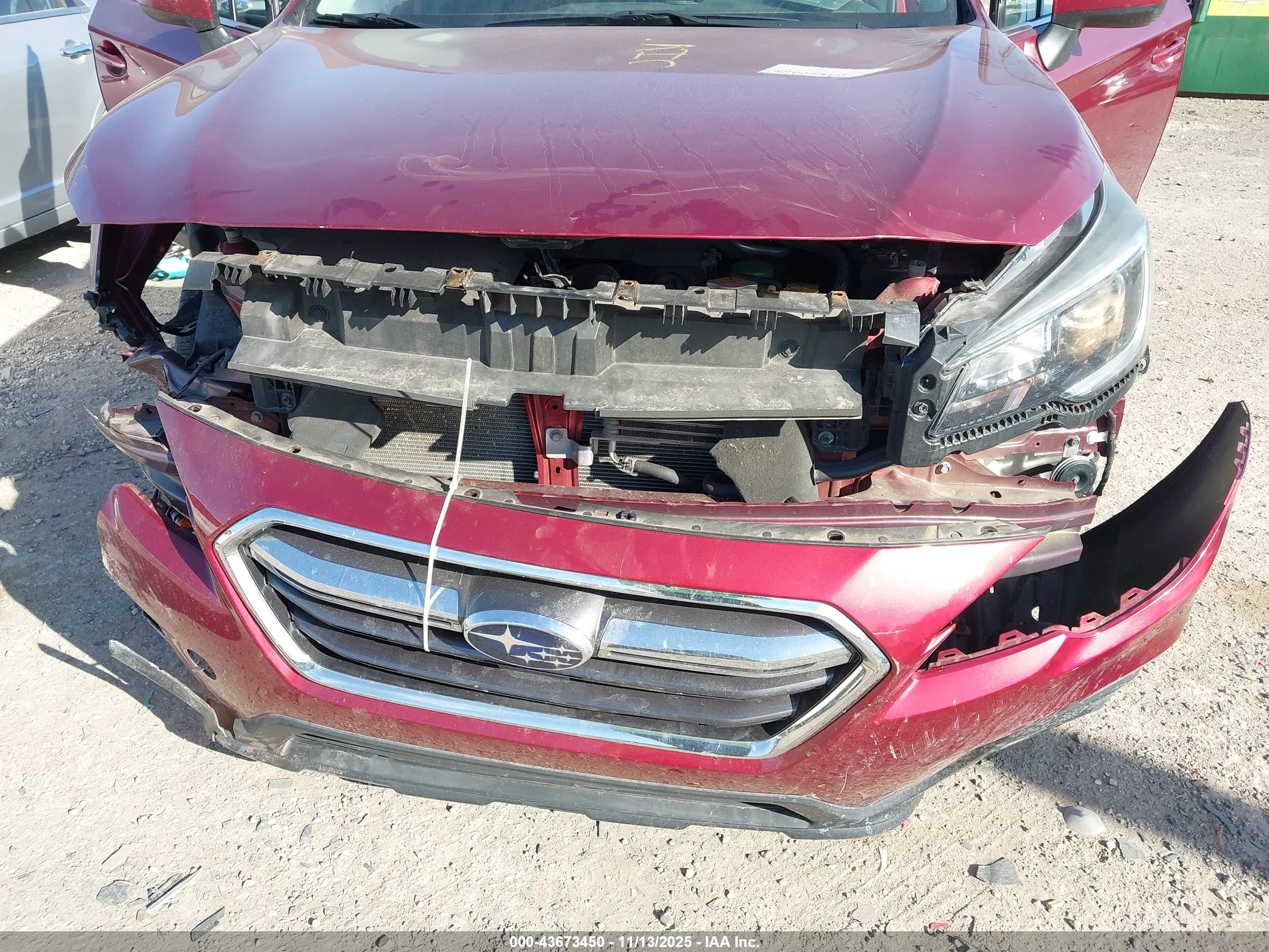 SUBARU OUTBACK image 6
