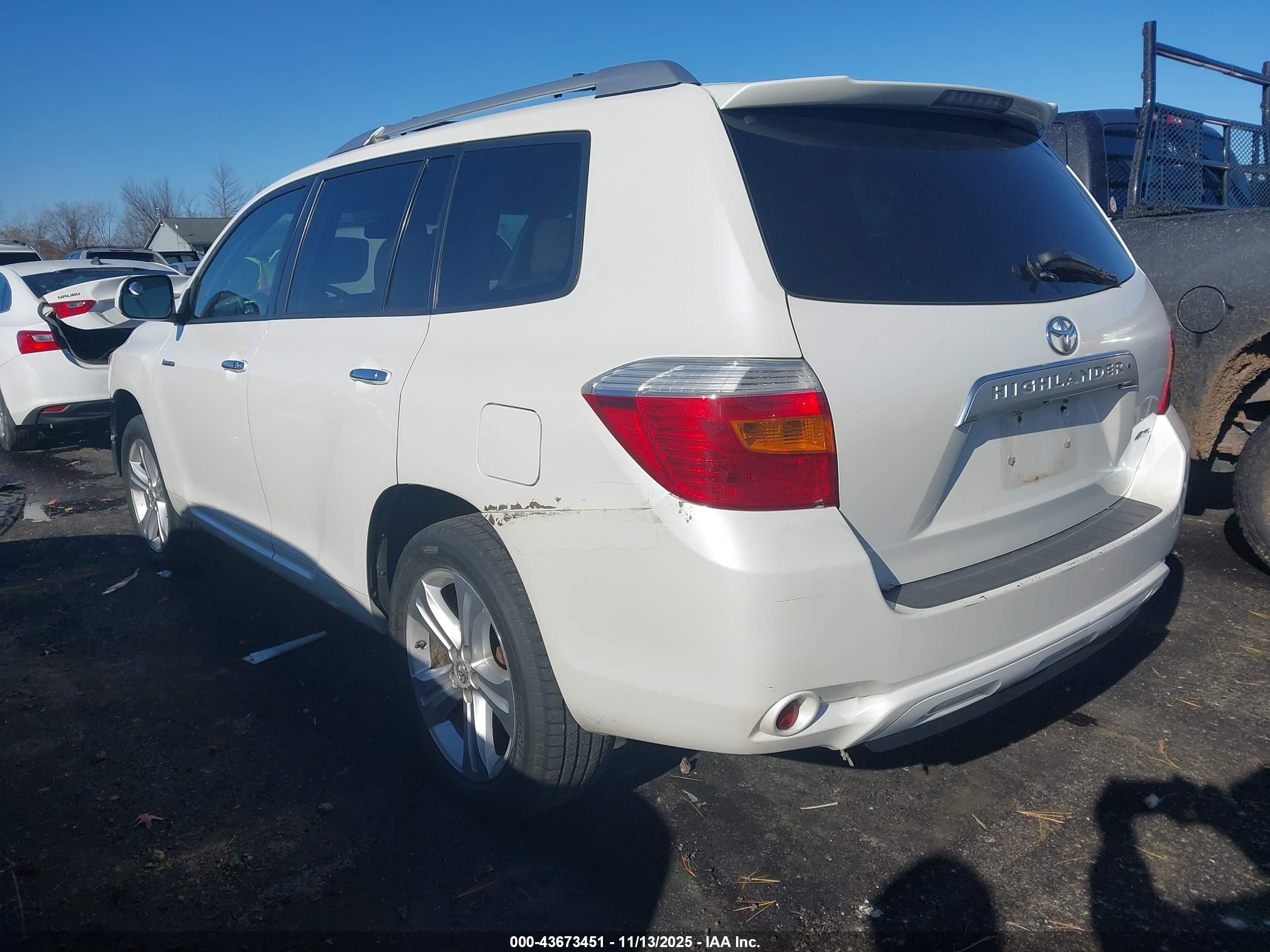 TOYOTA HIGHLANDER image 3