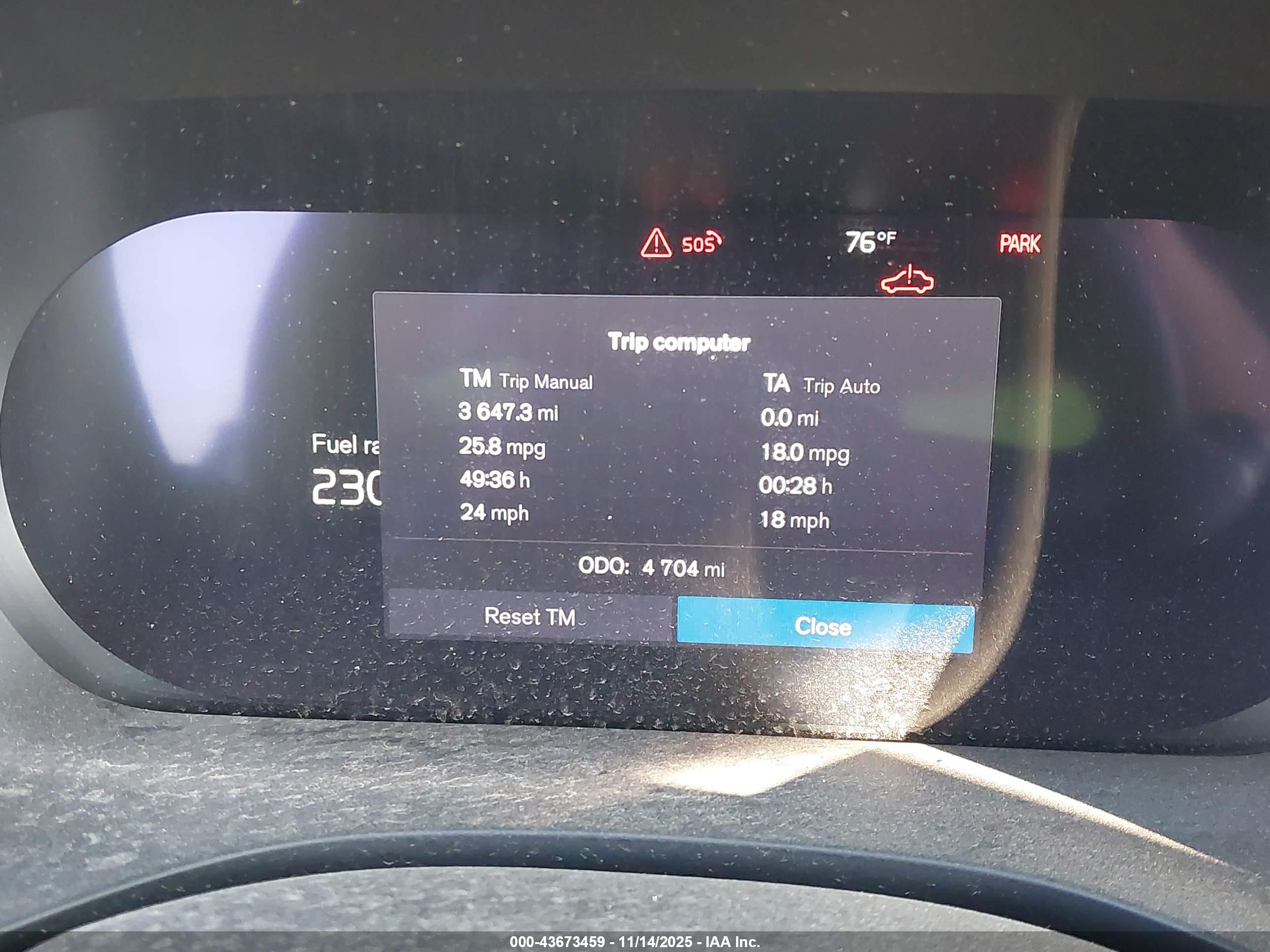 VOLVO XC60 image 7