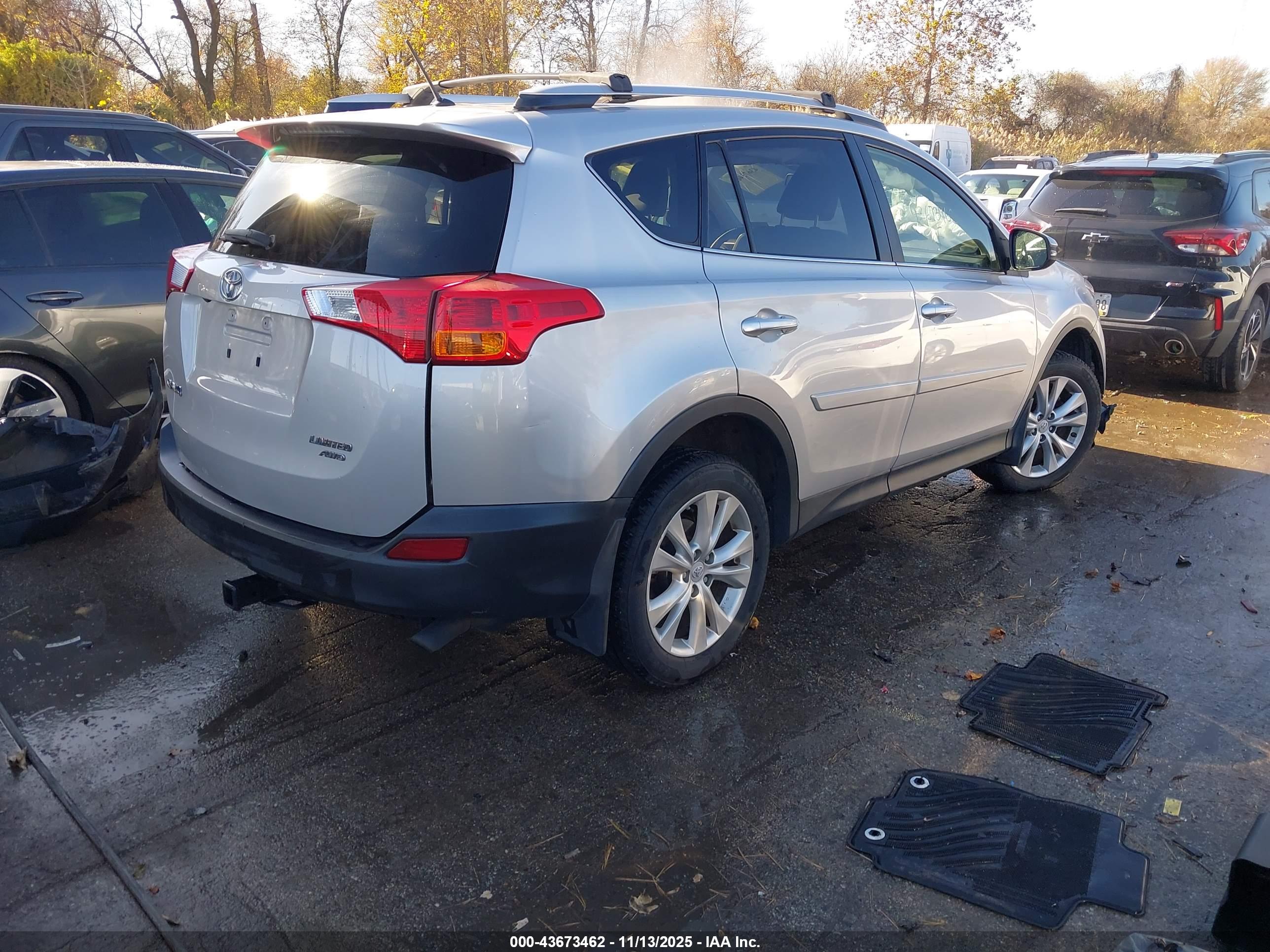 TOYOTA RAV4 image 4