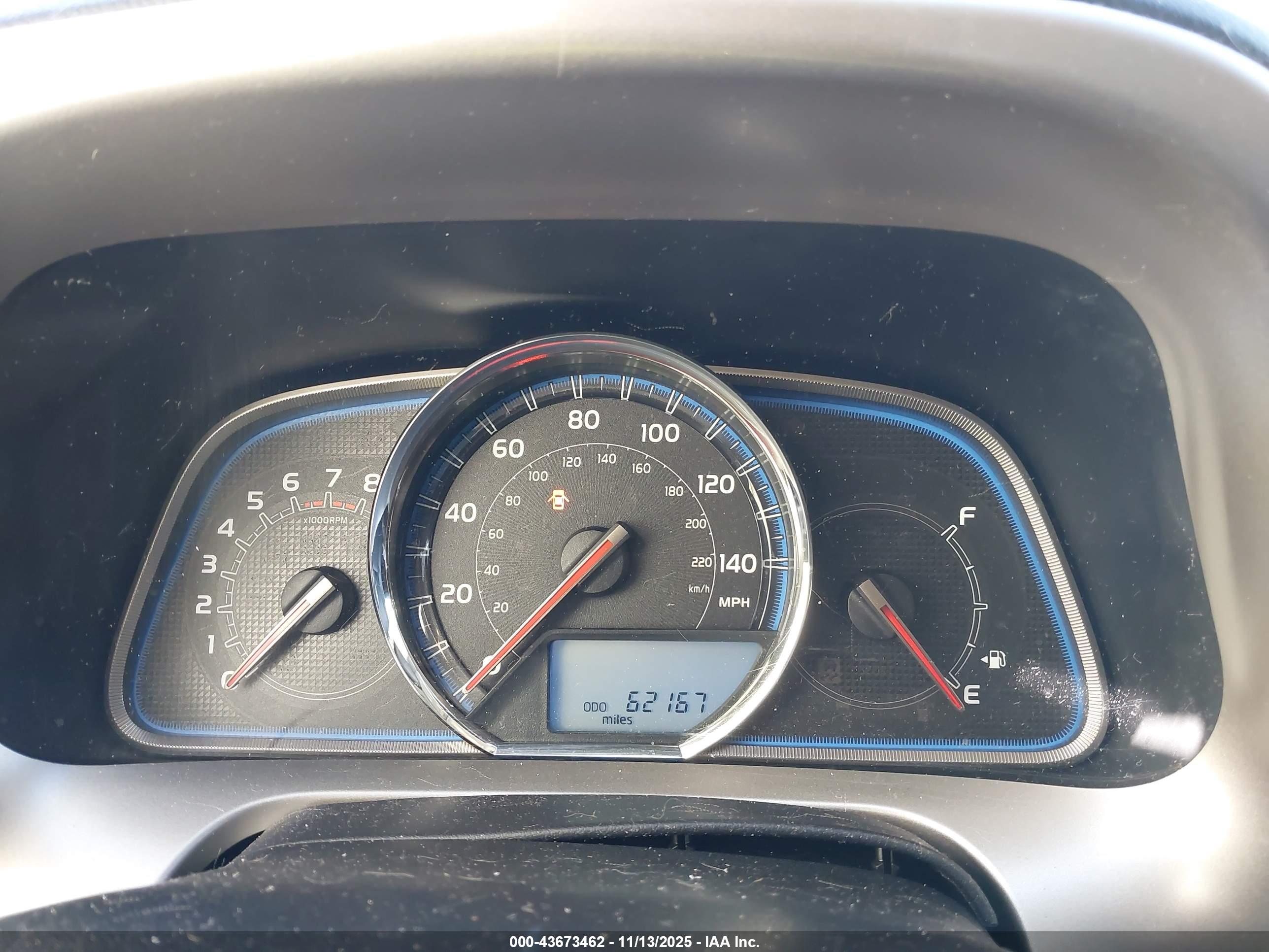 TOYOTA RAV4 image 7