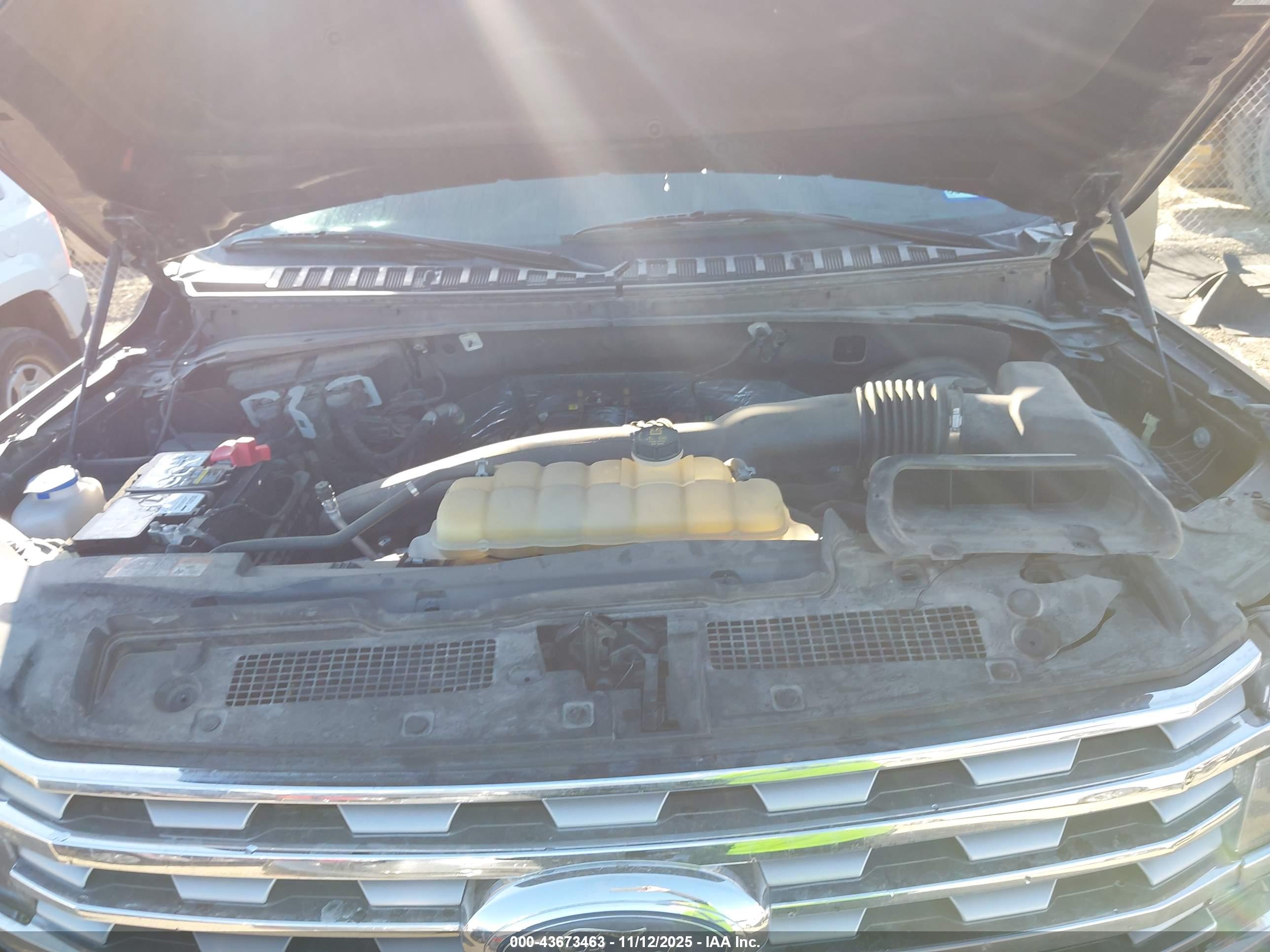 FORD EXPEDITION image 10