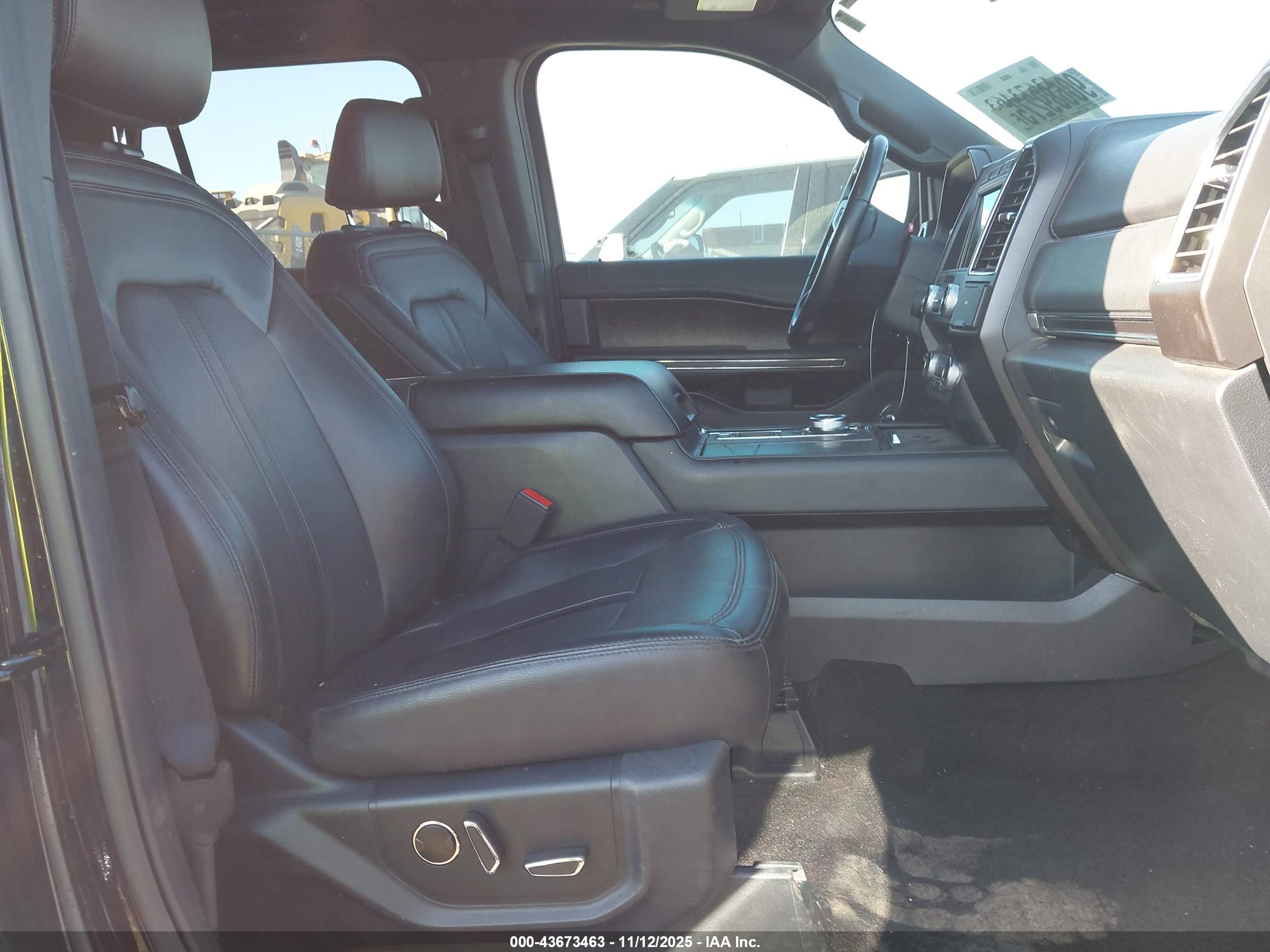 FORD EXPEDITION image 5