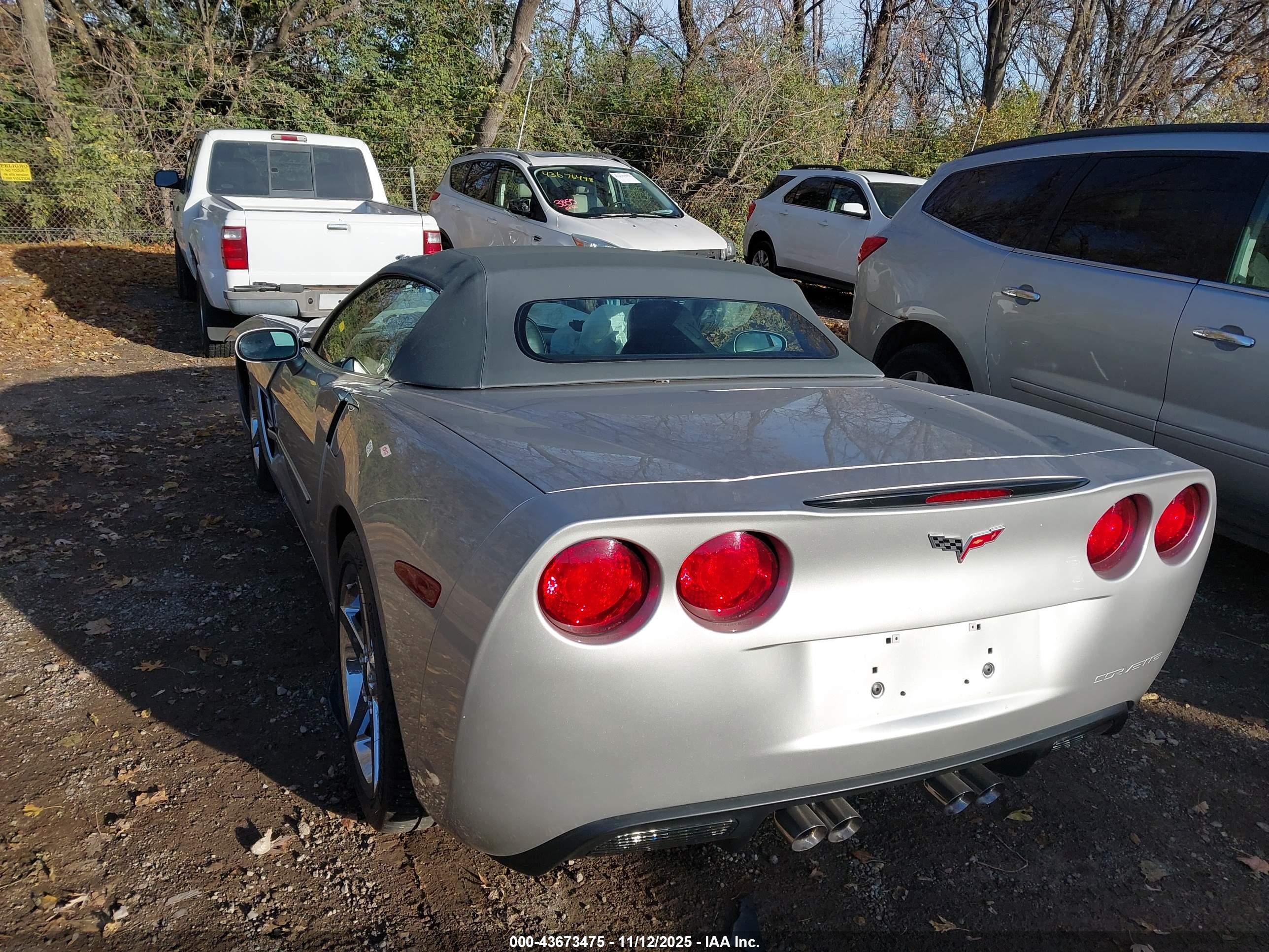 CHEVROLET CORVETTE image 3