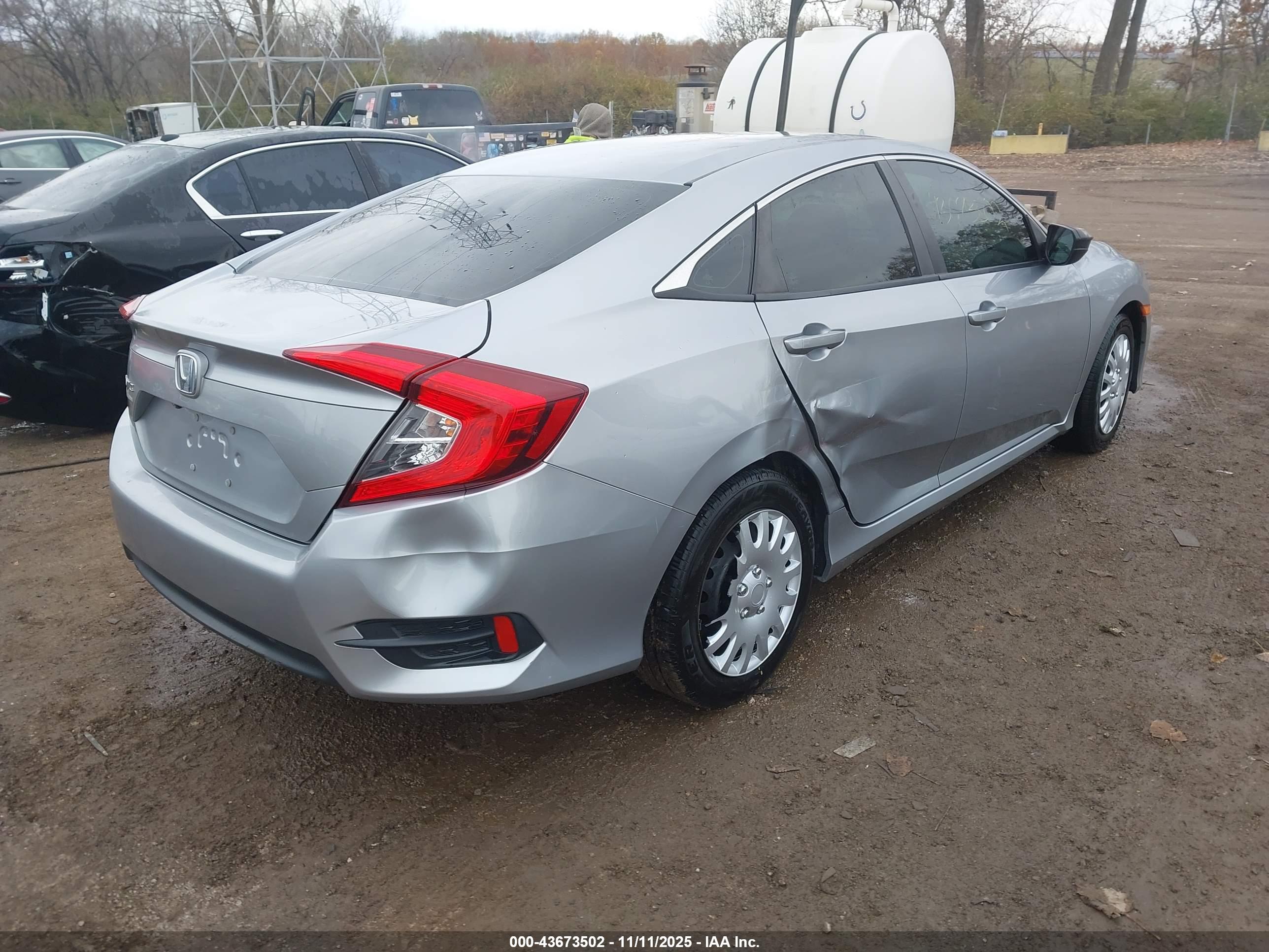 HONDA CIVIC image 4