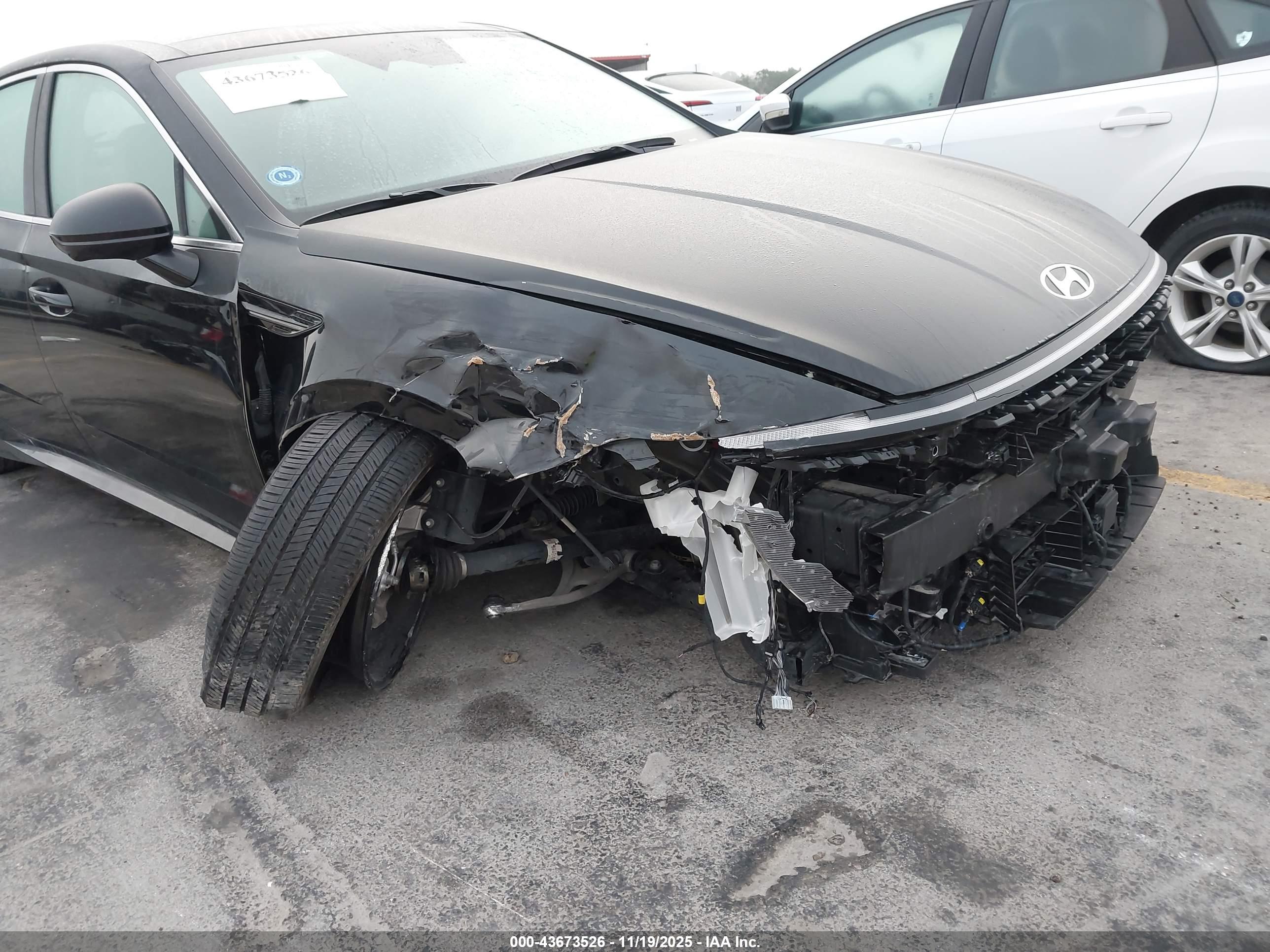 HYUNDAI SONATA image 6