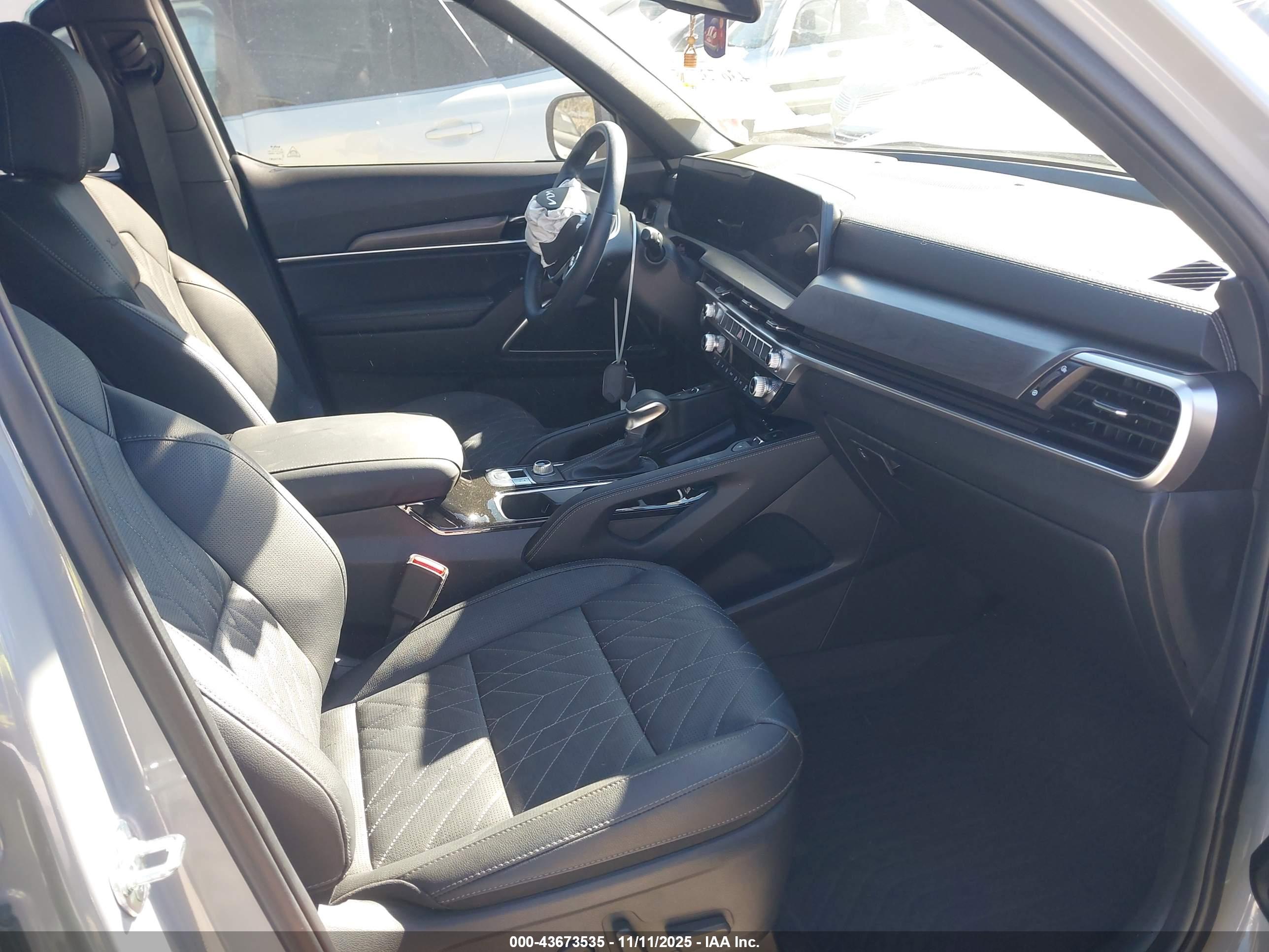 KIA TELLURIDE image 5