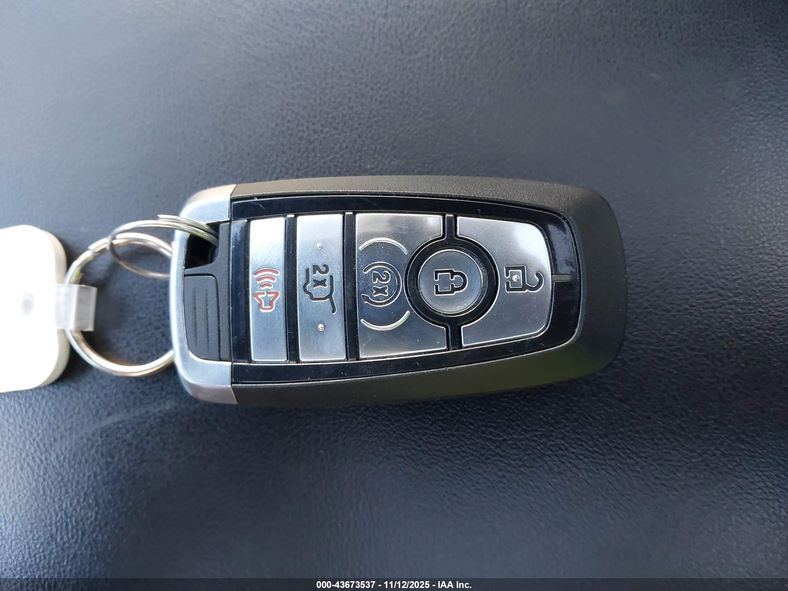 FORD EXPLORER image 11