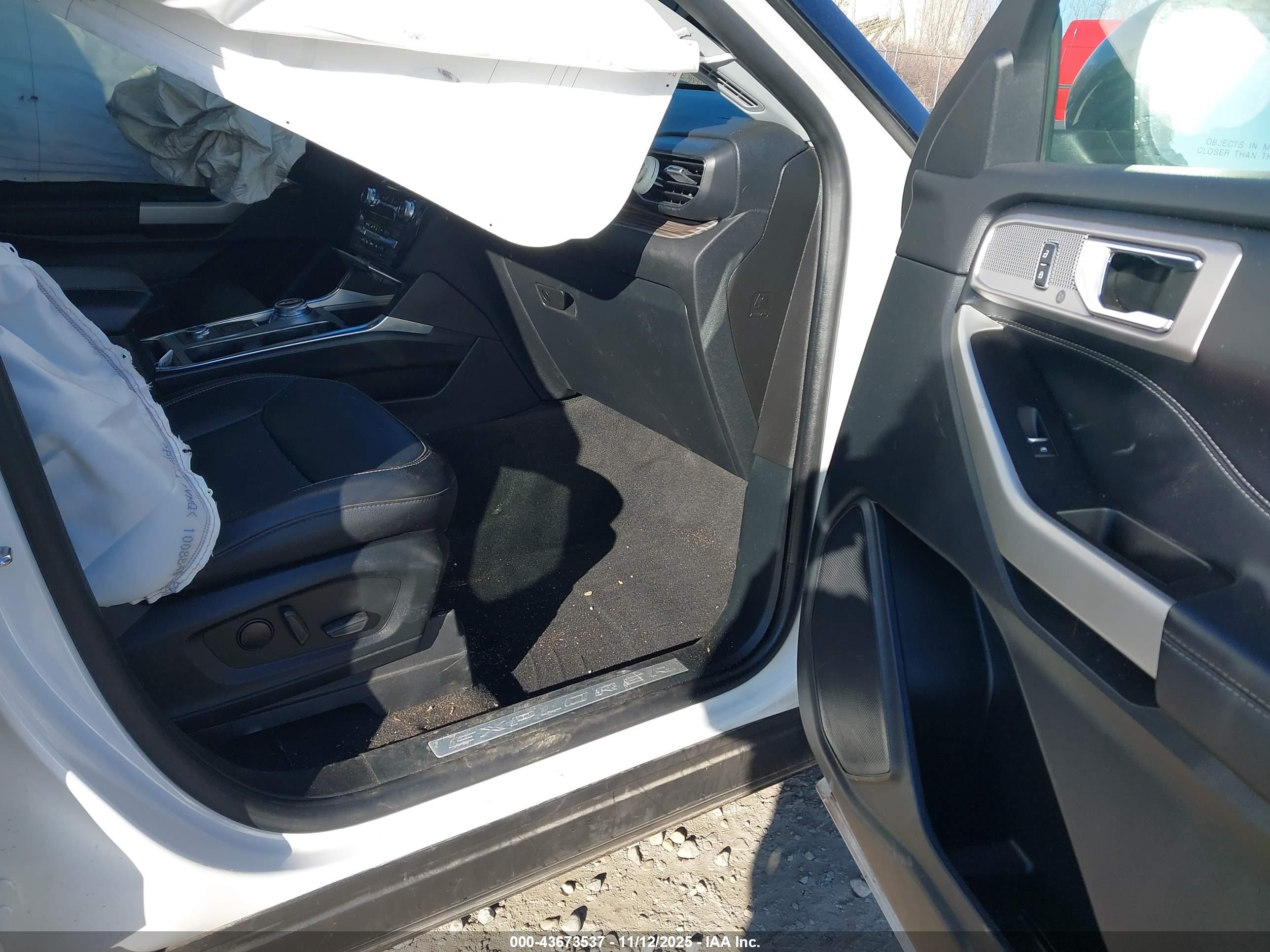 FORD EXPLORER image 5