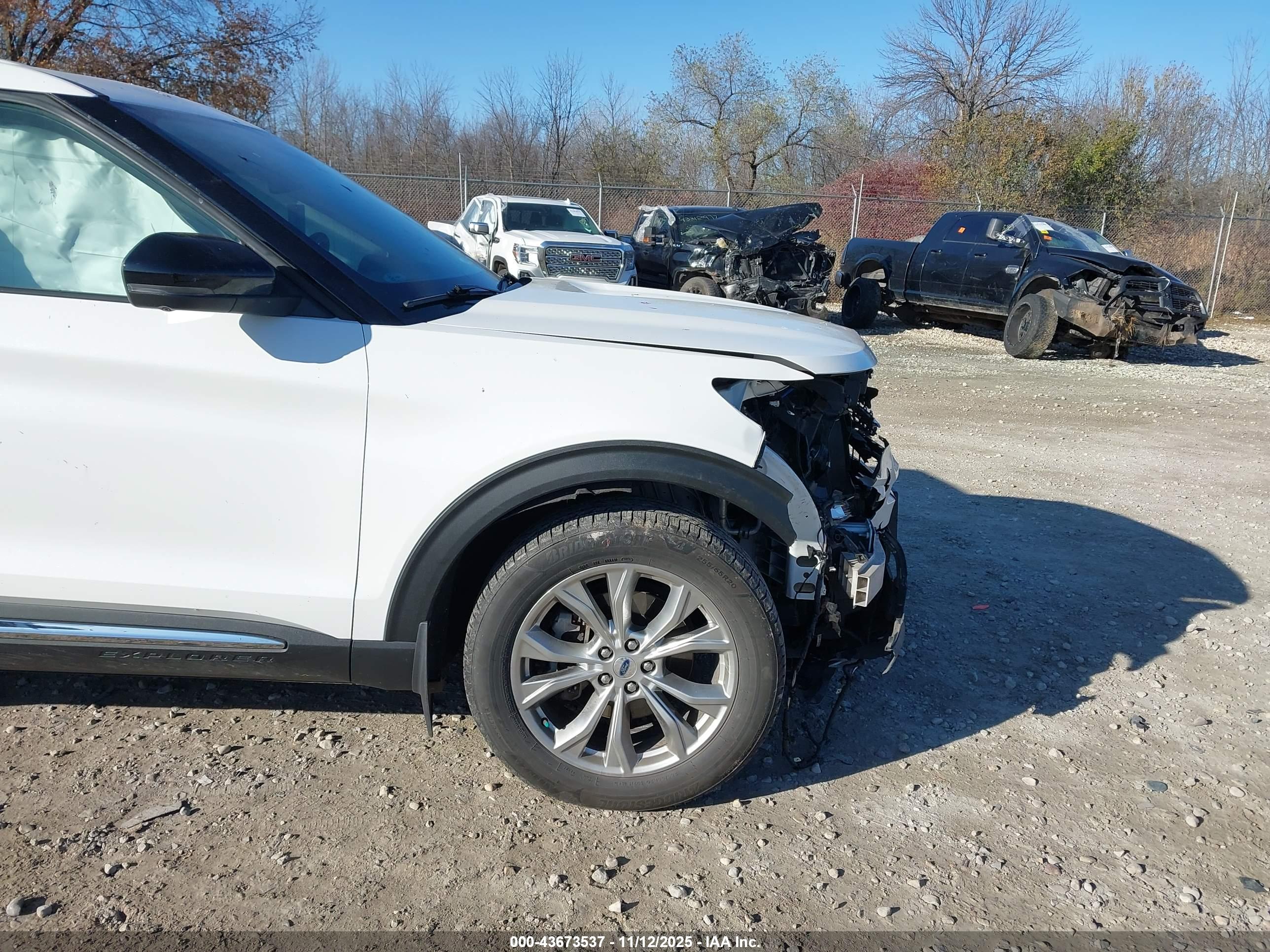 FORD EXPLORER image 6