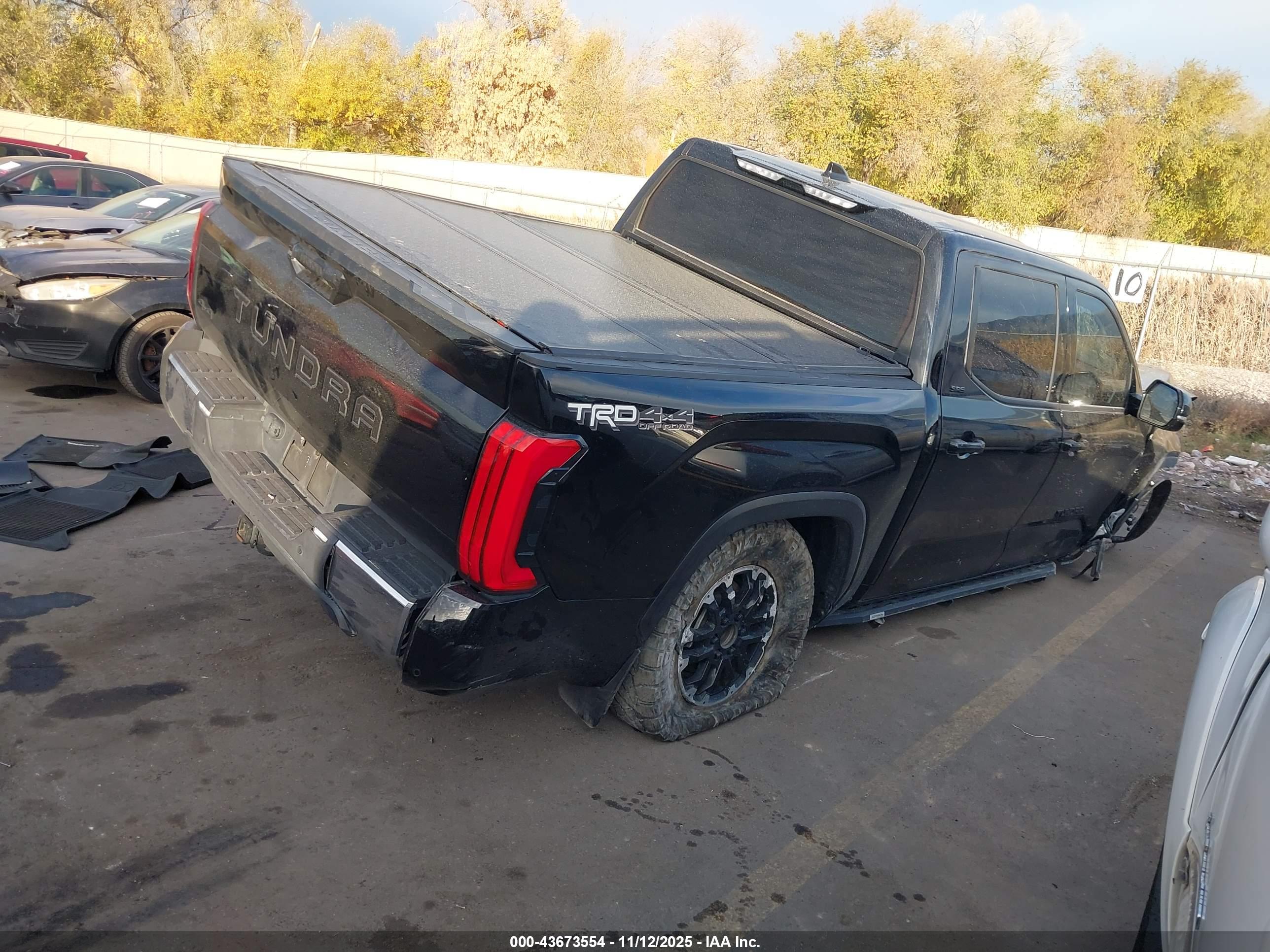 TOYOTA TUNDRA image 4