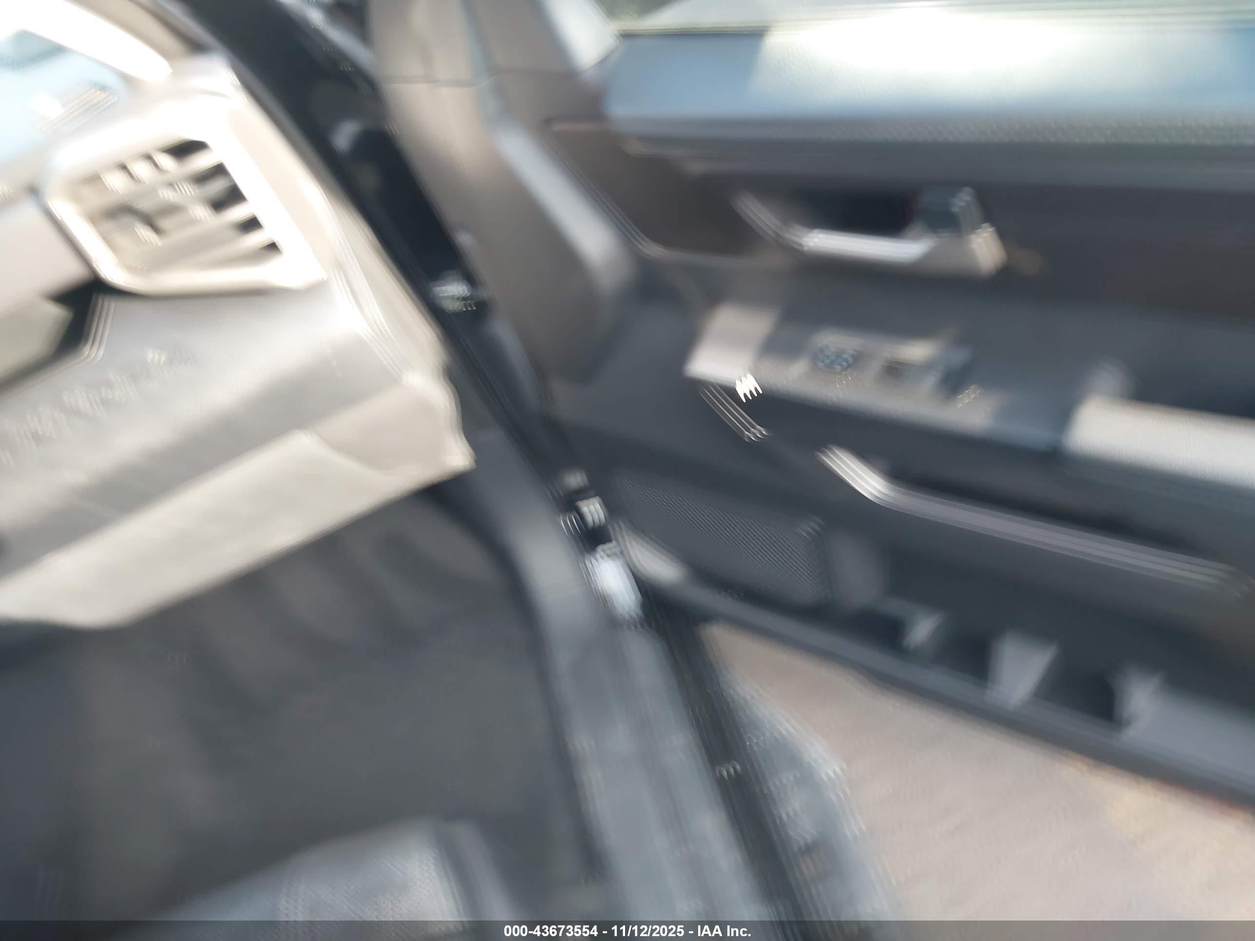 TOYOTA TUNDRA image 5