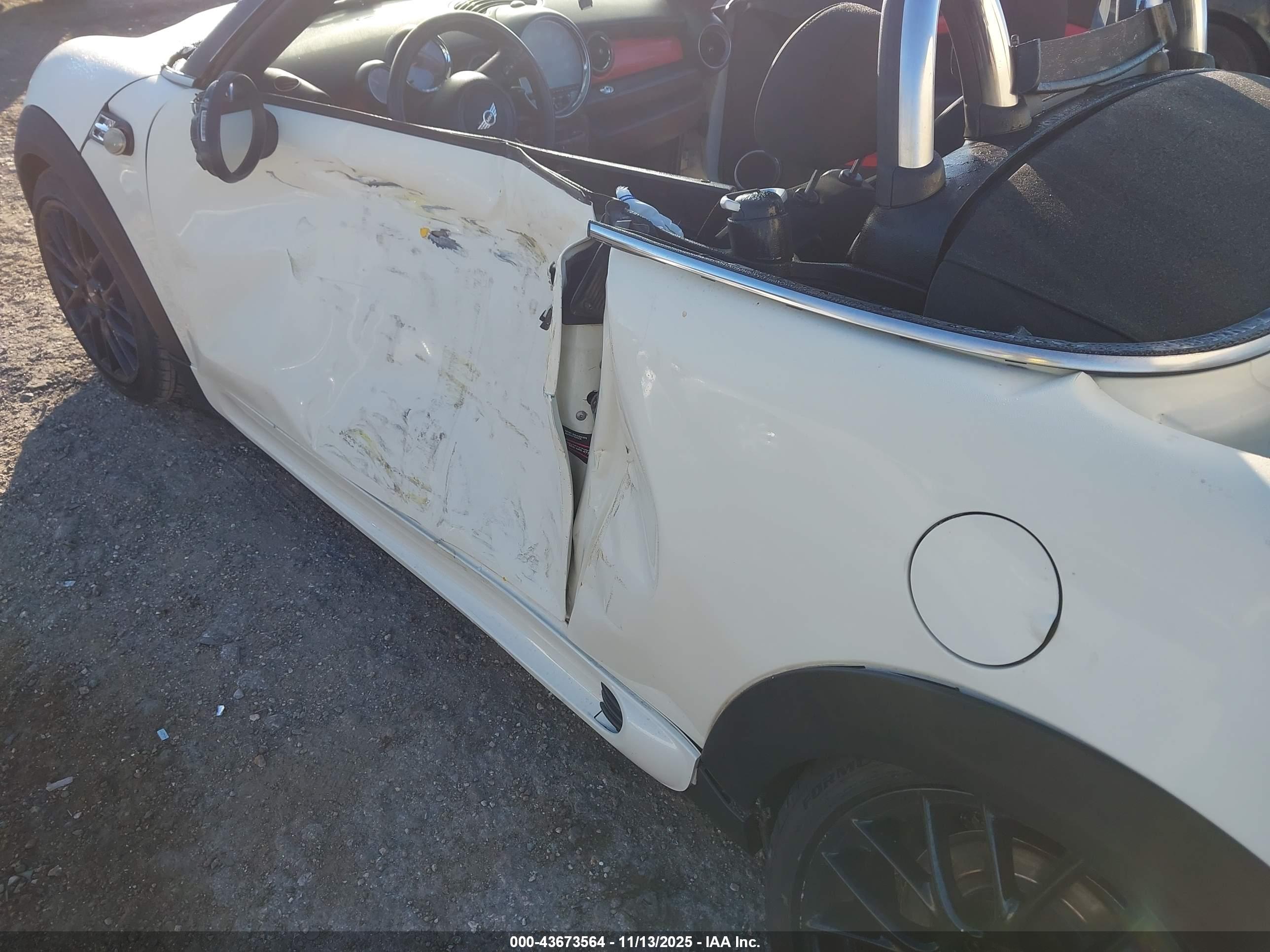 MINI ROADSTER image 6