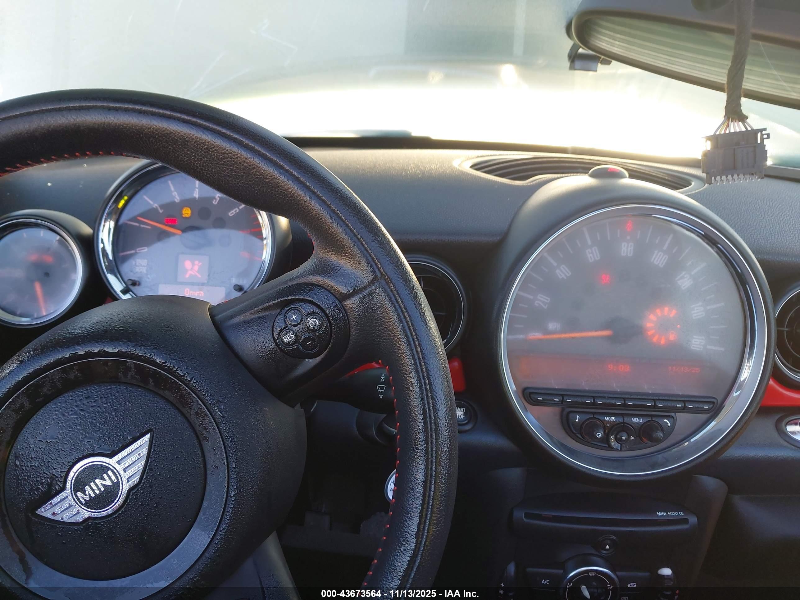 MINI ROADSTER image 7