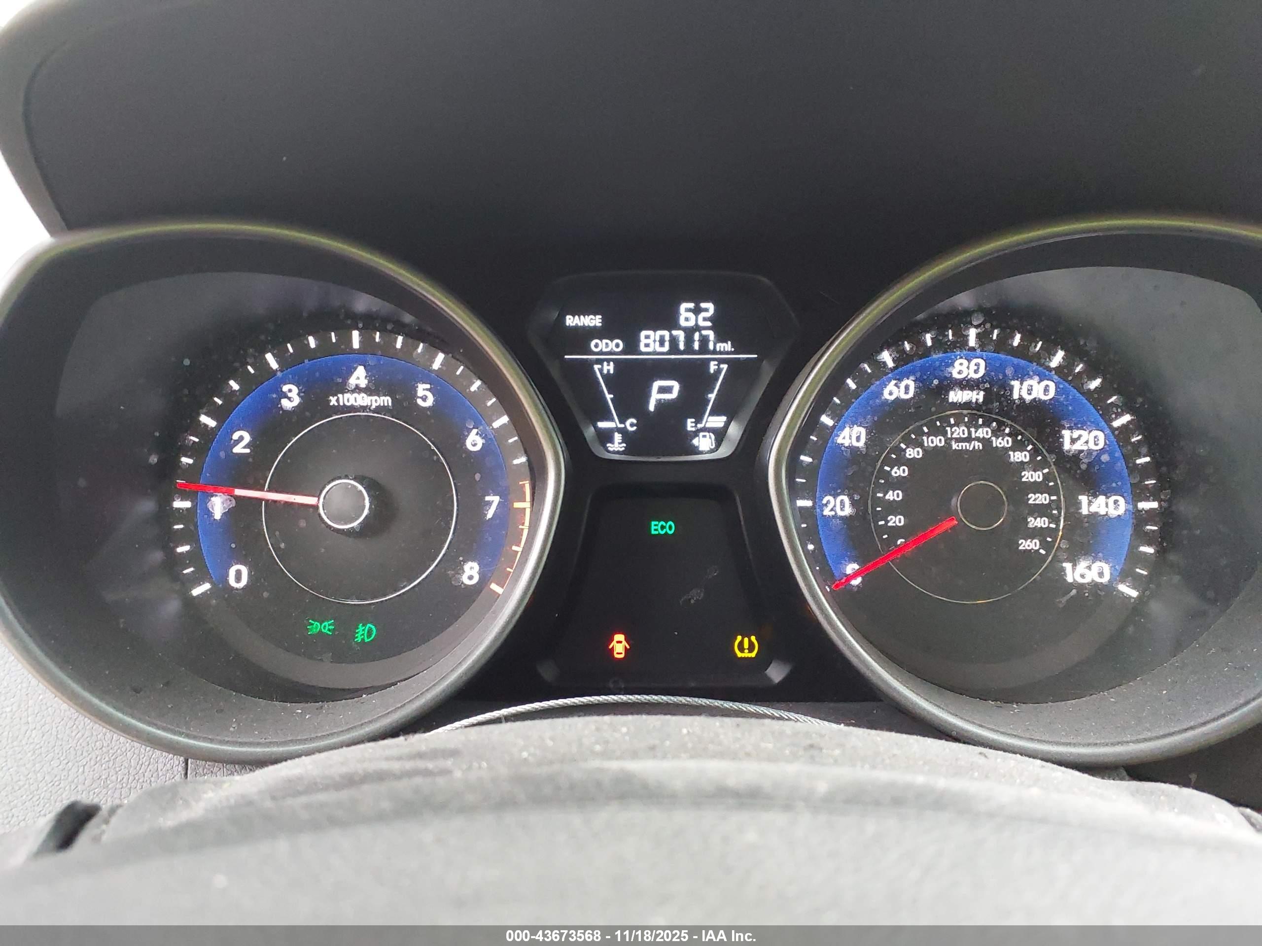 HYUNDAI ELANTRA image 7