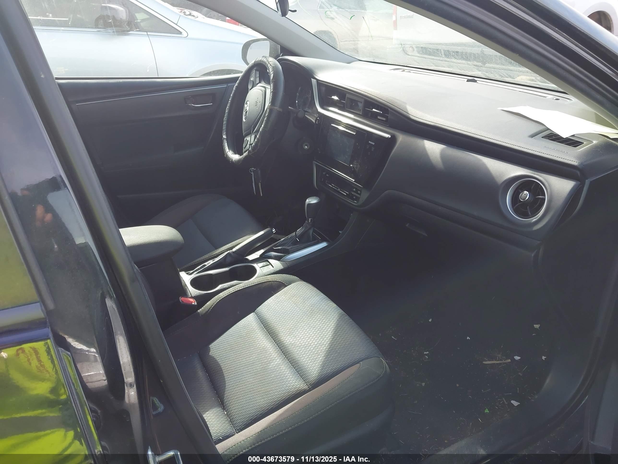 TOYOTA COROLLA image 5