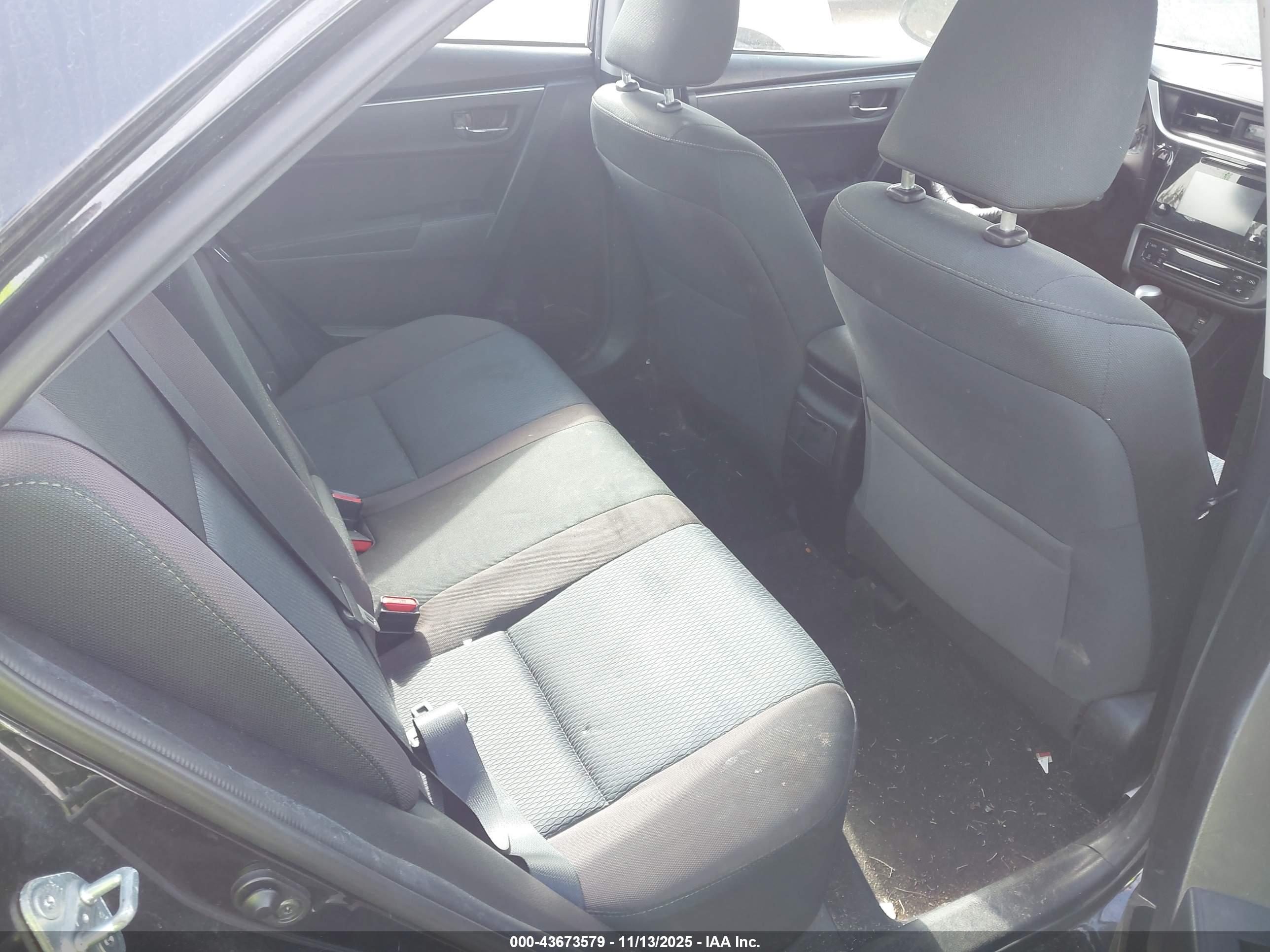TOYOTA COROLLA image 8