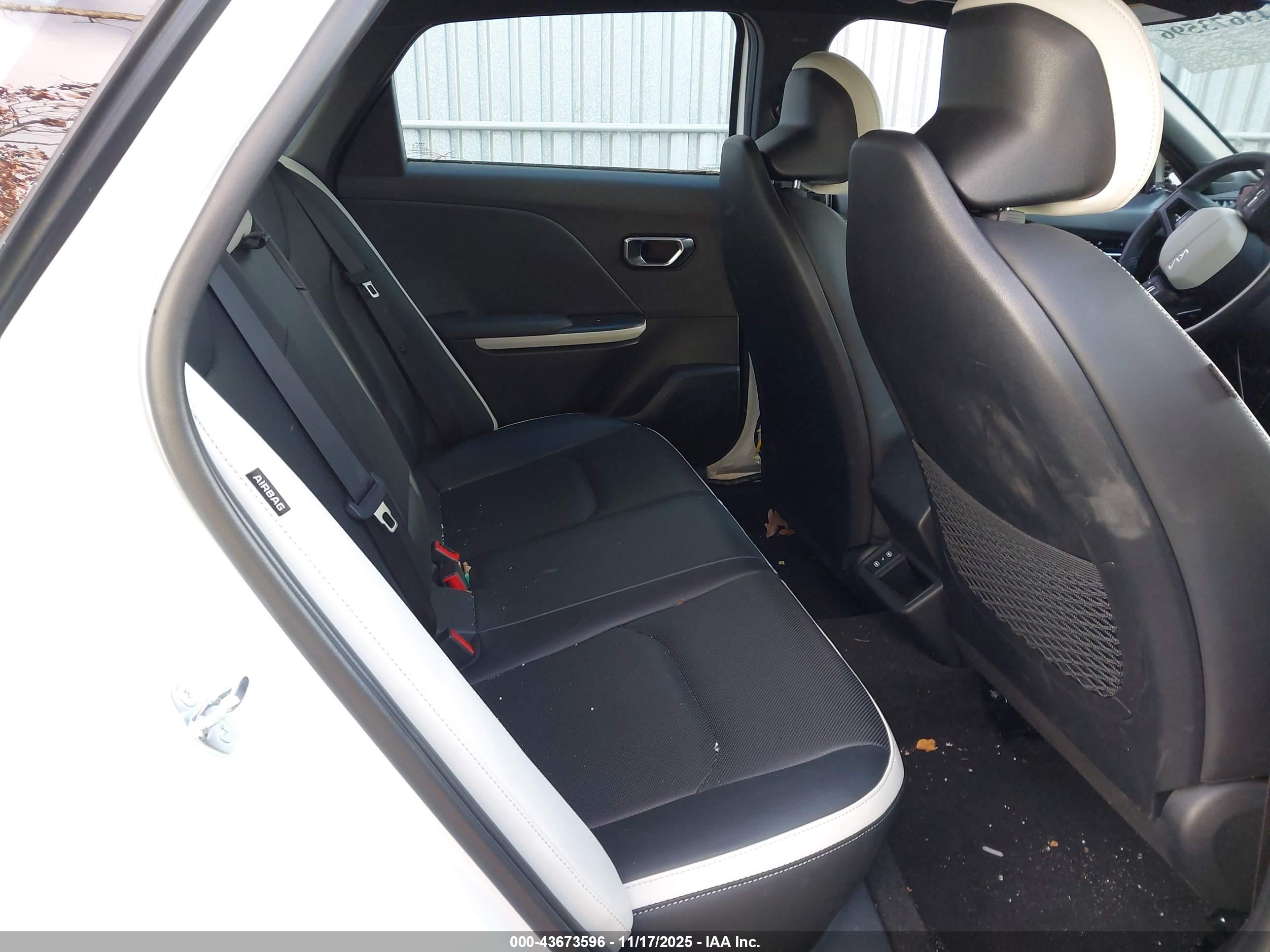 KIA K4 image 8