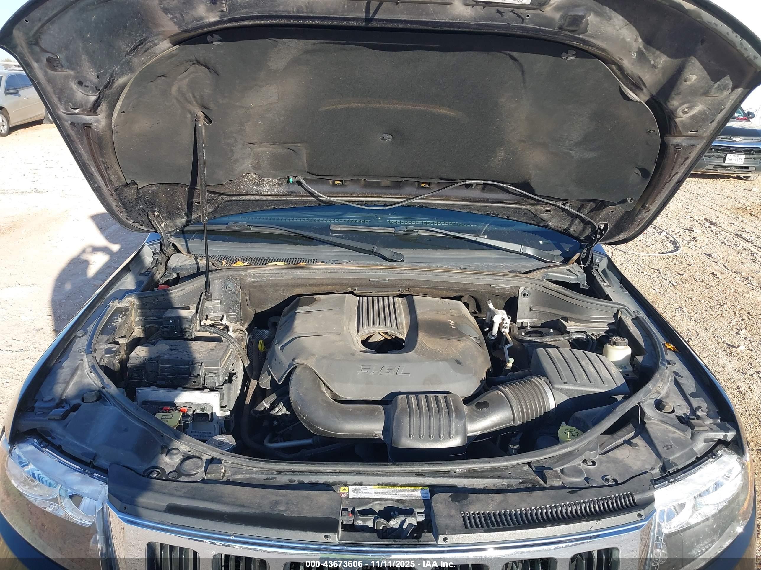 JEEP GRAND image 10