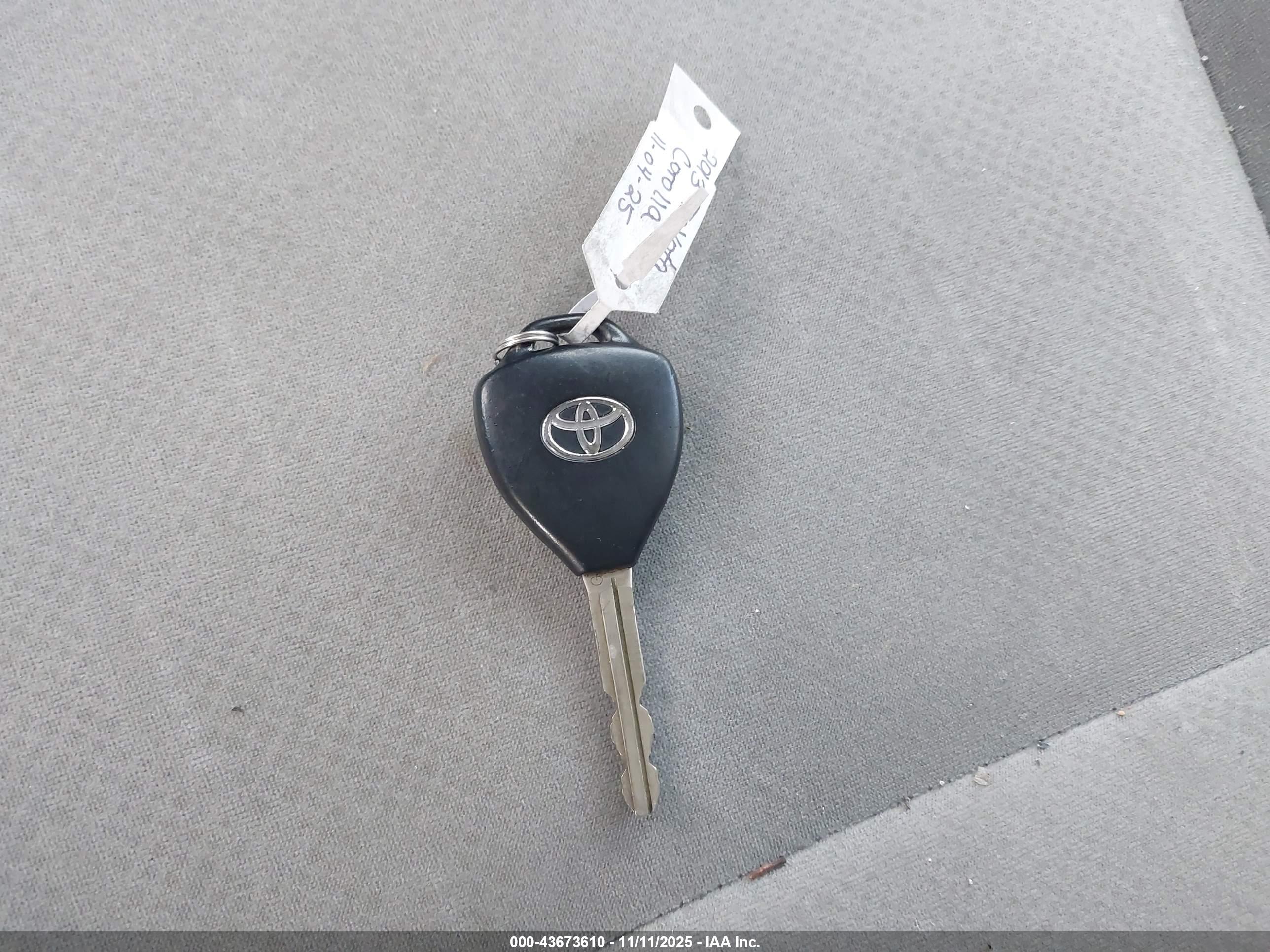 TOYOTA COROLLA image 11