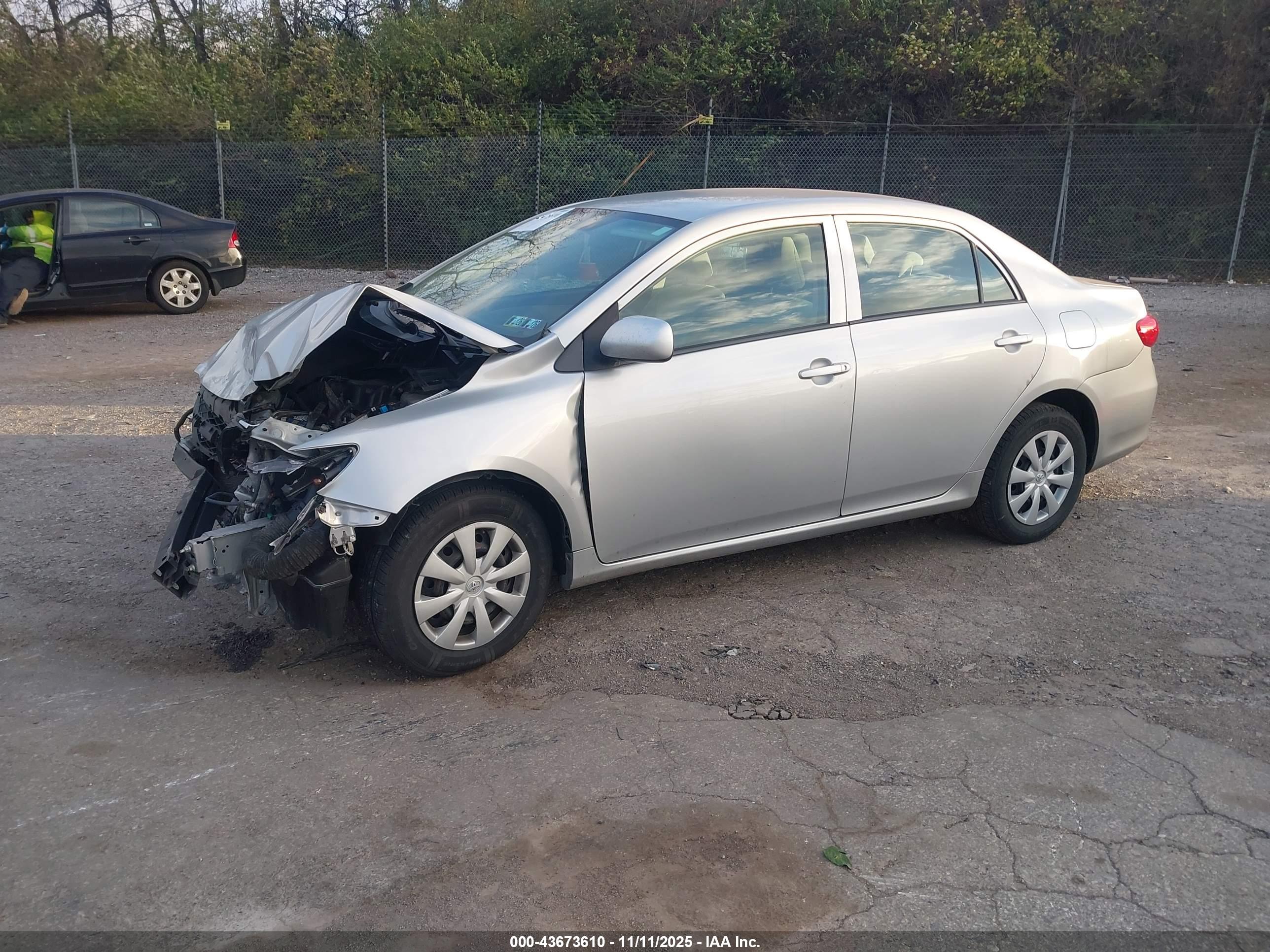 TOYOTA COROLLA image 2