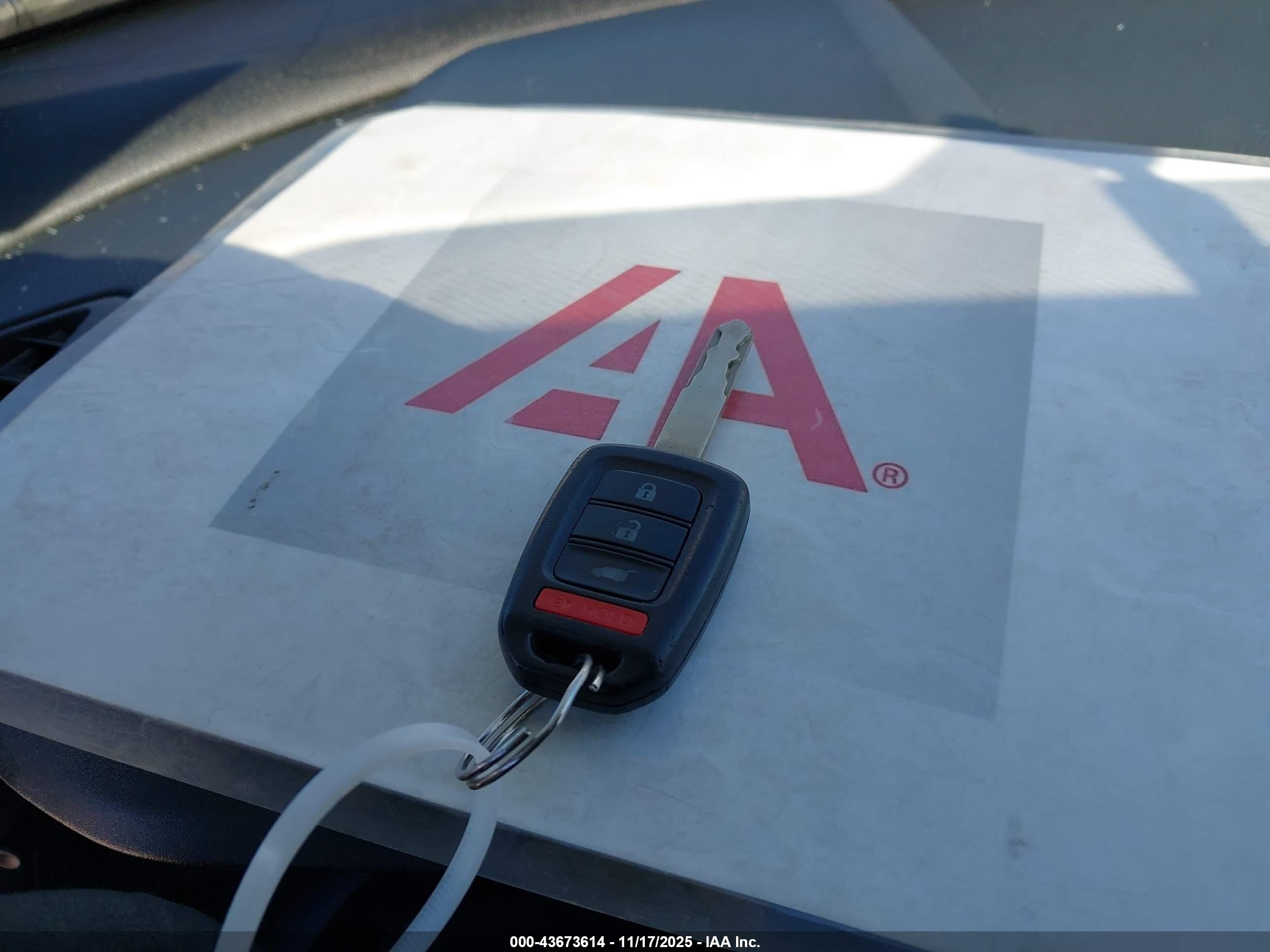 HONDA CIVIC image 11