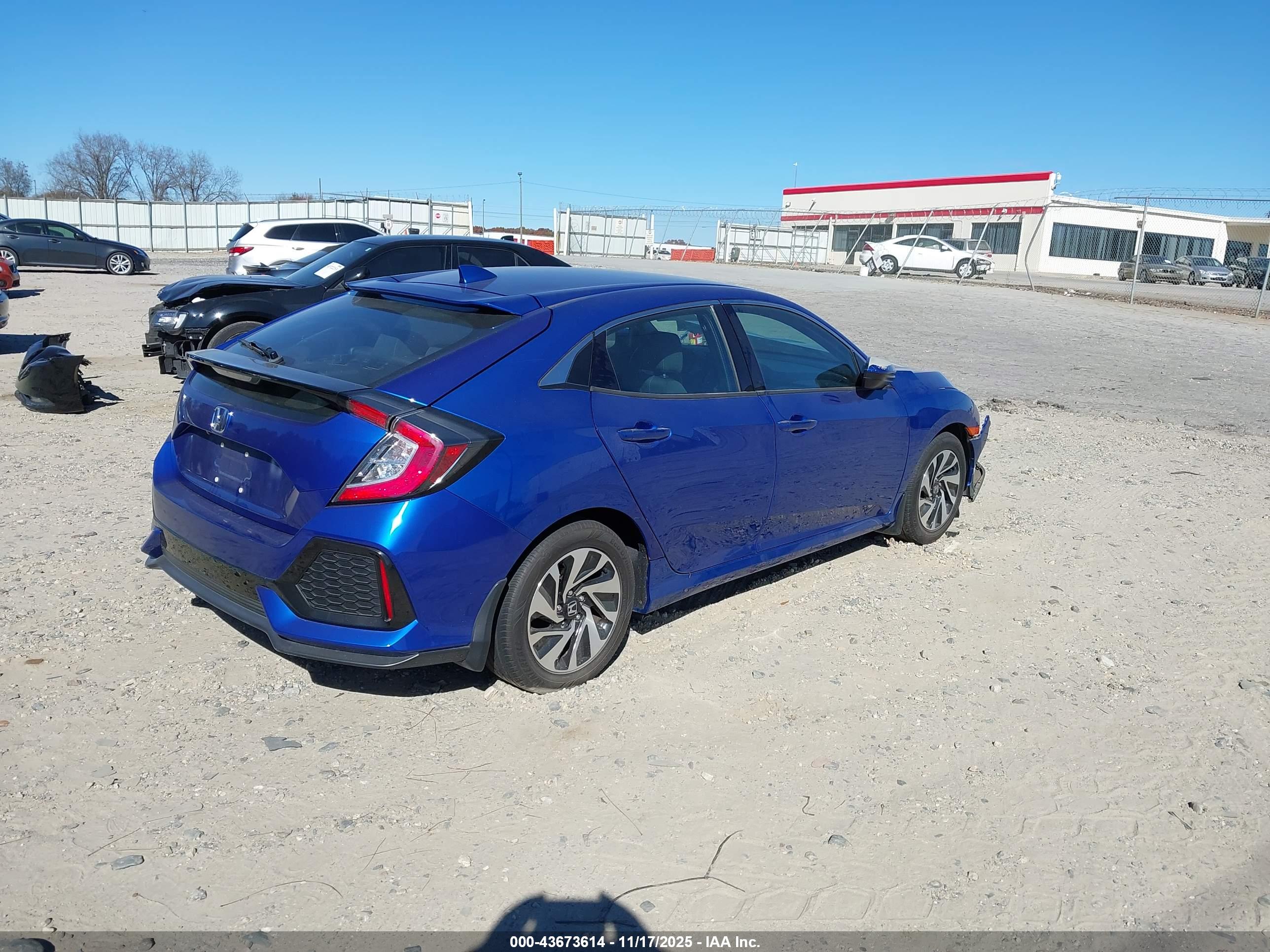 HONDA CIVIC image 4